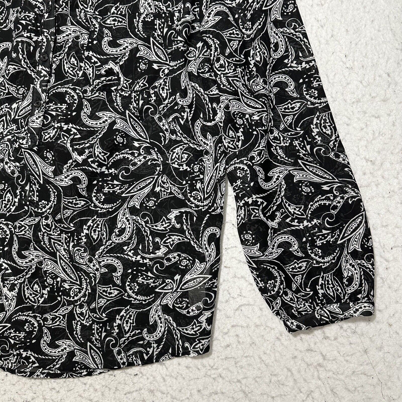 Gap GAP Large Sheer Button Up Sheer Blouse Black + White Paisley Size L / US 10 / IT 46 - 5 Thumbnail