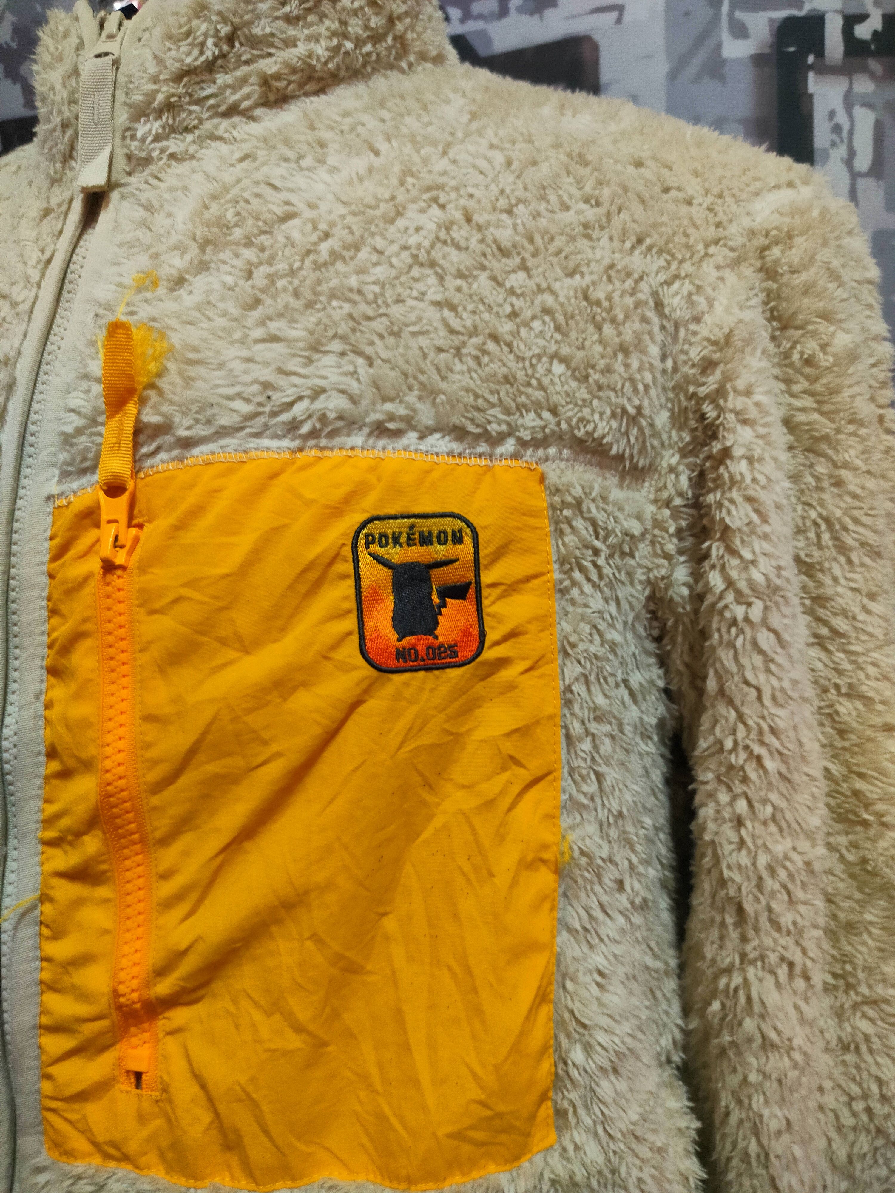 GU POKEMON x GU ZIPPER FLEECE Size US L / EU 52-54 / 3 - 2 Thumbnail