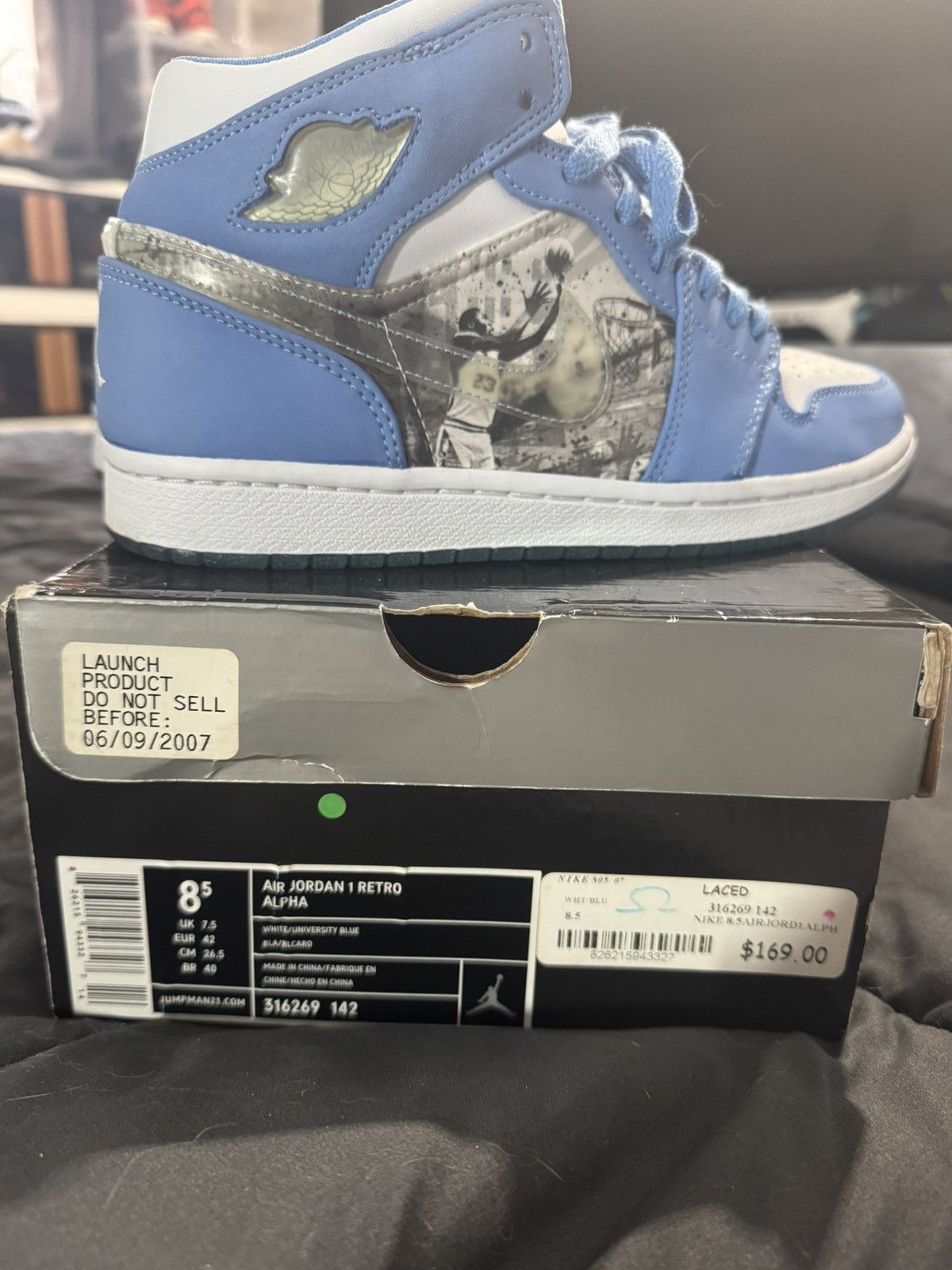 Jordan Brand Air Jordan 1 Retro Alpha ‘White University Blue’ (UNC) 2007 Size US 8.5 / EU 41-42 - 10 Thumbnail