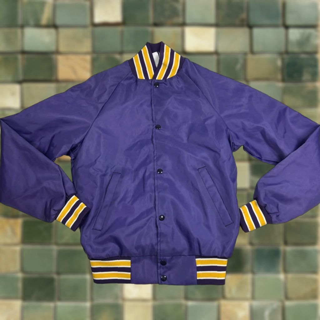 Vintage VINTAGE WestArk Satin Jacket Snap Front XS Purple Yellow 80s Men’s Varsity Jacket Jacket Mens XS Purple 80s Satin Snap Nylon Blk? Size US XS / EU 42 / 0 - 1 Thumbnail