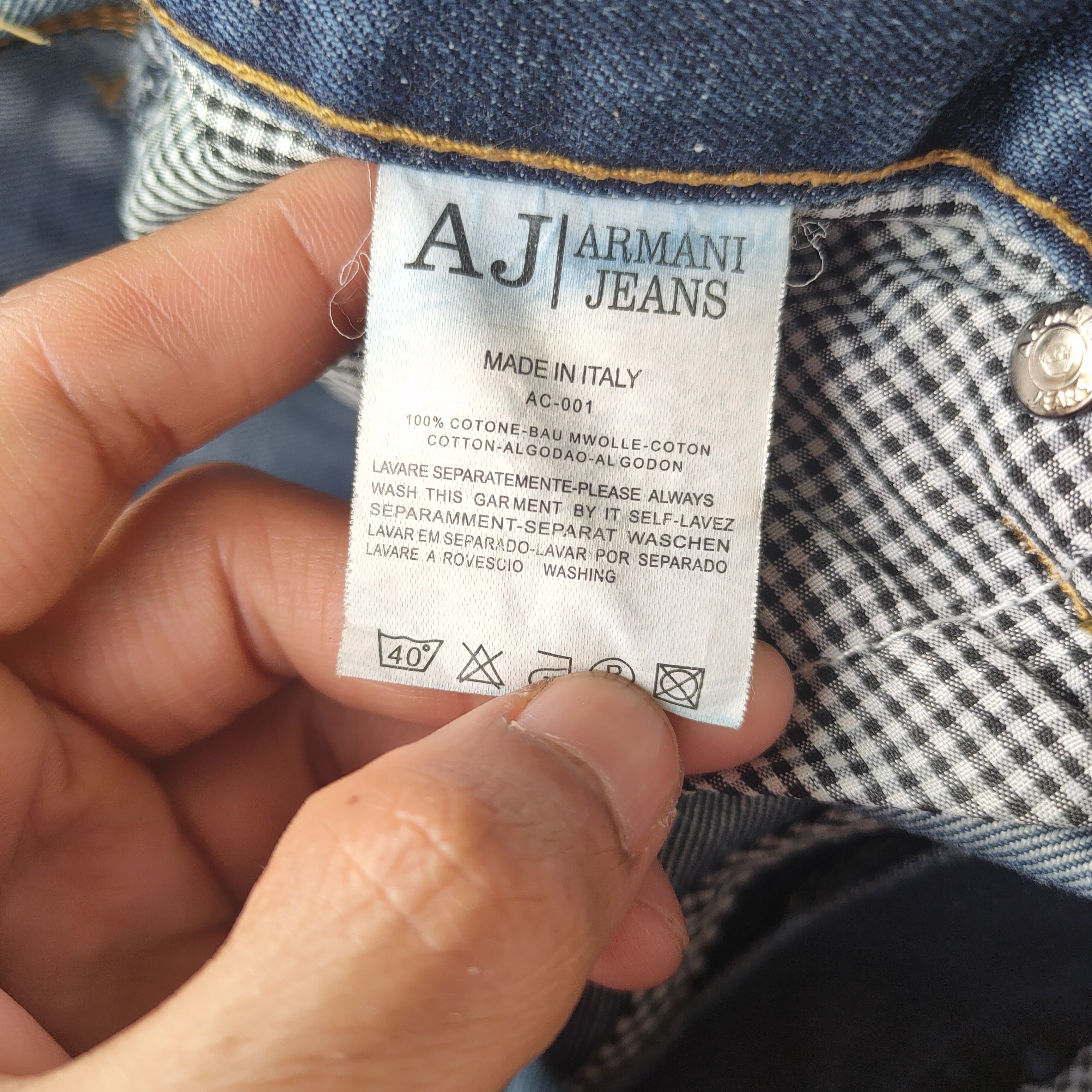 Armani × Jean × Vintage VINTAGE ARMANI FADED DISTRESSED JEANS DENIM PANTS Size US 31 - 12 Thumbnail