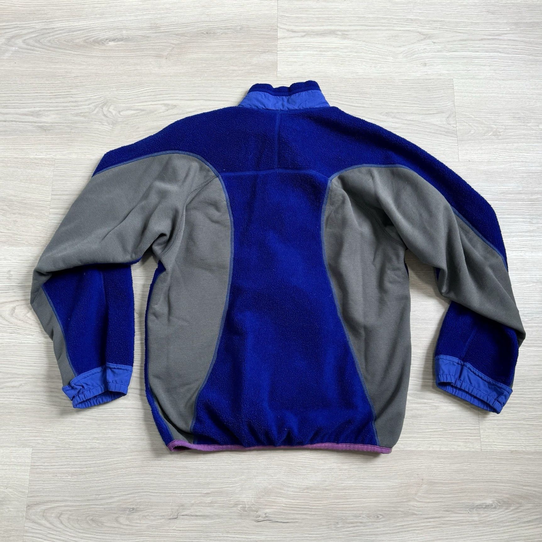 Patagonia VINTAGE Patagonia Deep Pile Blue Fleece Partial Eclipse Jacket USA Made Size M Jacket Mens 90s Retro Out… Size US M / EU 48-50 / 2 - 4 Thumbnail