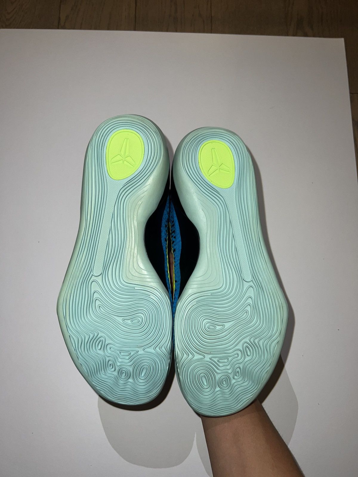 Nike Size 8- Nike Kobe 9 IX elite perspective Neo Turo Volt Size US 8 / EU 41 - 5 Thumbnail