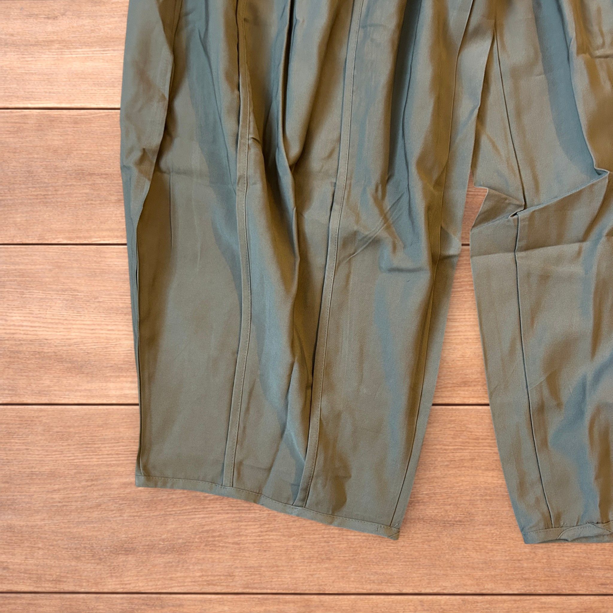 Japanese Brand Insane super baggy wide leg skater trousers in khaki. Size US 36 / EU 52 - 4 Thumbnail