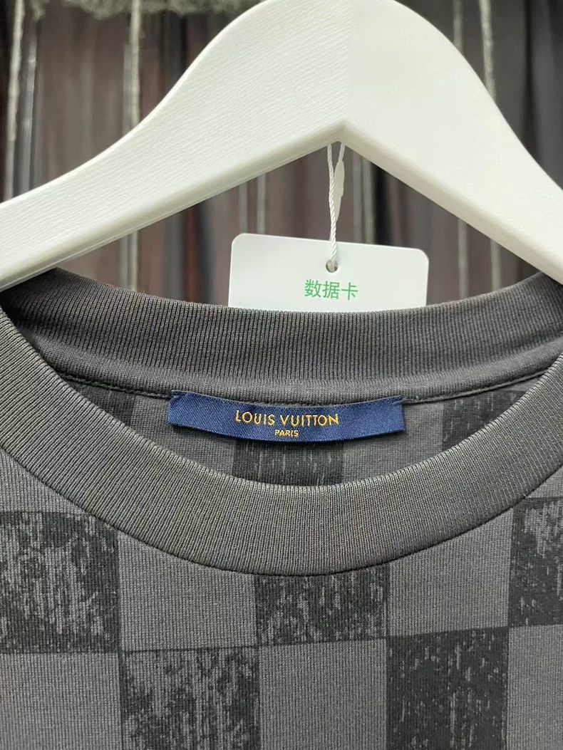 Louis Vuitton Louis Vuitton Black and grey patchwork checkerboard short s Size US M / EU 48-50 / 2 - 7 Thumbnail