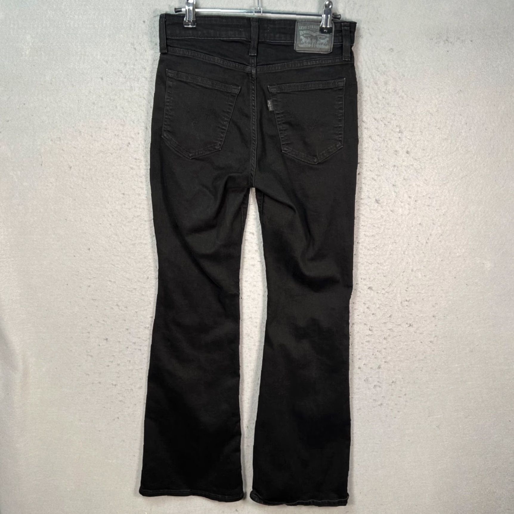 Levi's Levi's 726 Flare Jeans Womens Size 27 Black Denim Stretch High Rise 5-Pocket Denim Cotton Blend Regular Inseam 30in Dark Wash Leather/Logo Accent N/A Size 27" / US 4 / IT 40 - 2 Thumbnail