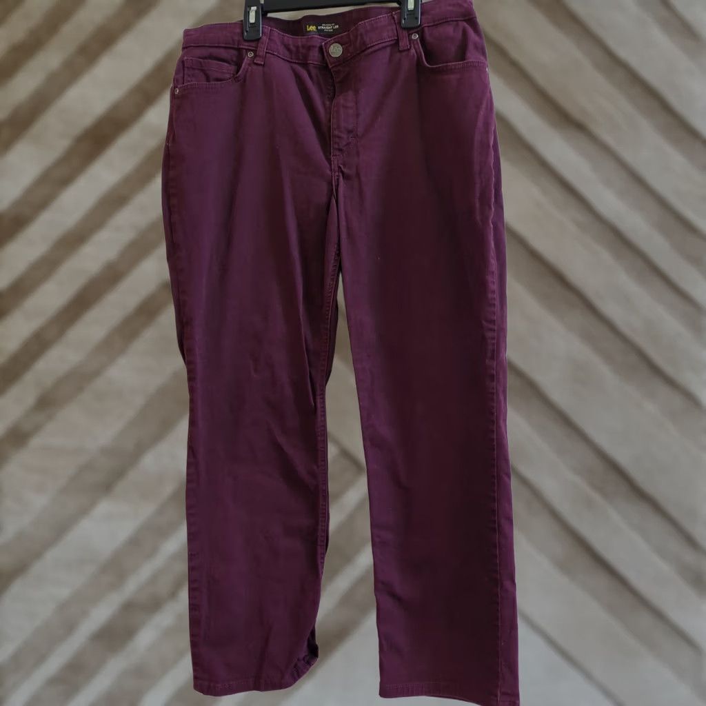 Lee Lee Relaxed Fit Straight Leg Pants Red 14 Short Cotton Women's Size 36" / US 14 / IT 50 - 1 Thumbnail