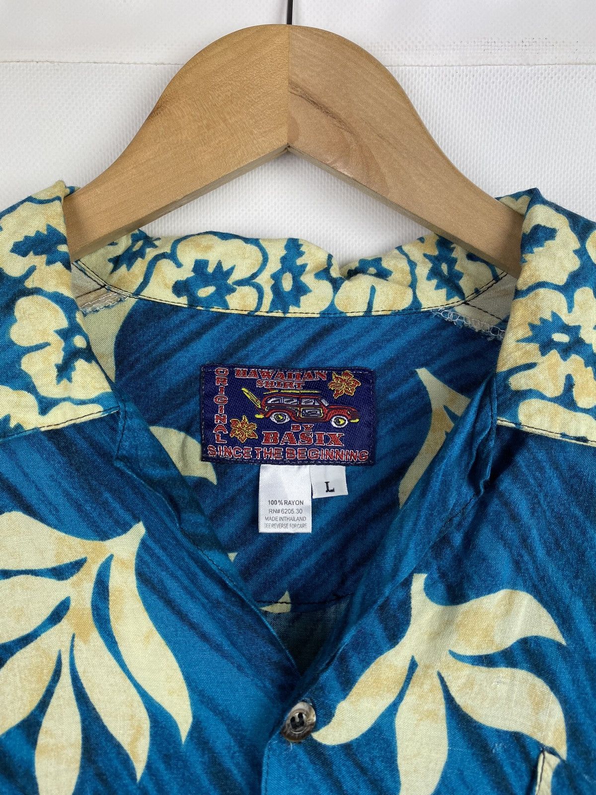 Vintage Vintage Hawaiian crazy shirt size L Size US L / EU 52-54 / 3 - 8 Thumbnail