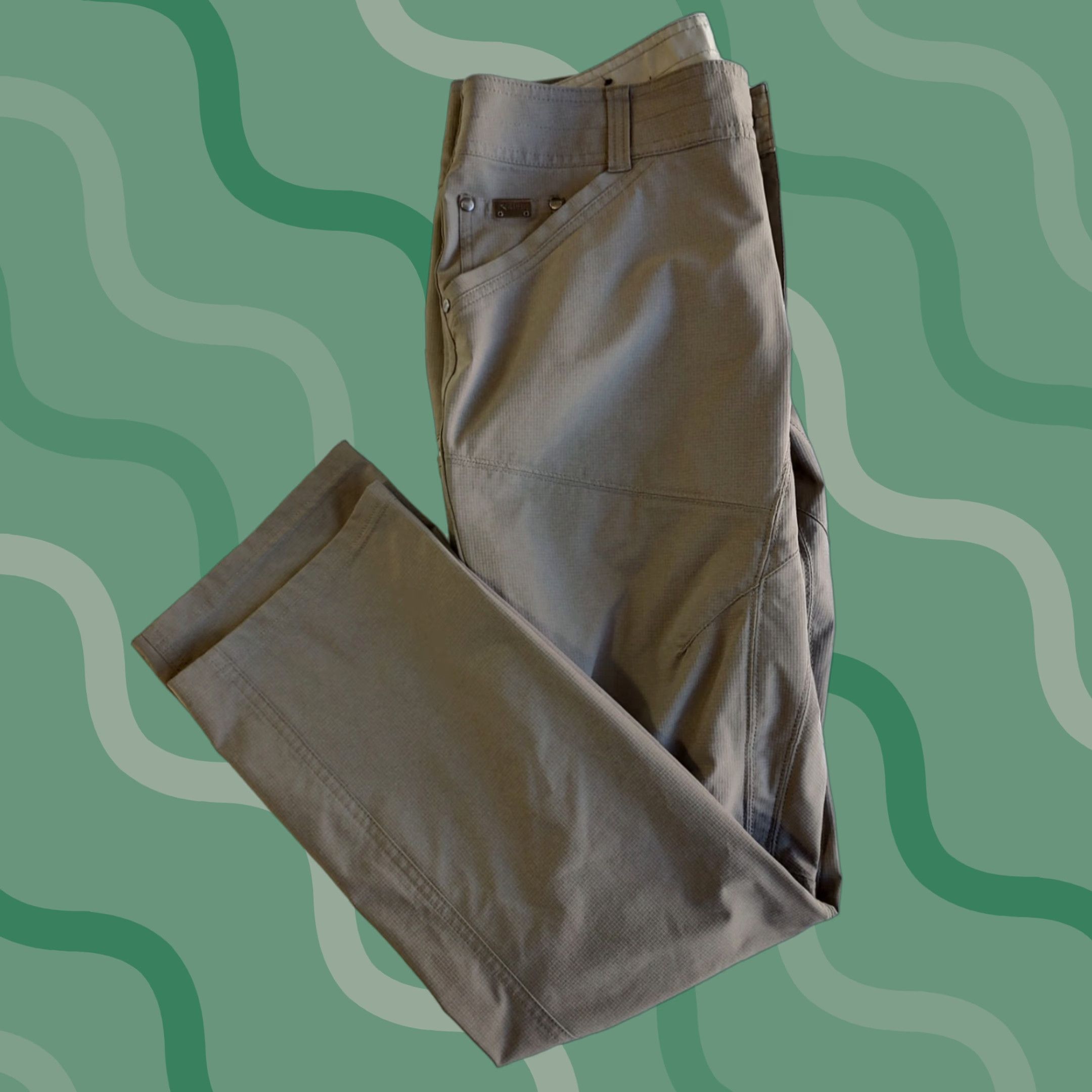 Kuhl Silencr Pants Mens 33x30 Tan Ripstop Cargo Chino Hiking Outdoor 5-Pocket Logo Embroidered Pleated Travel Workwear Casual Zip Flat Front