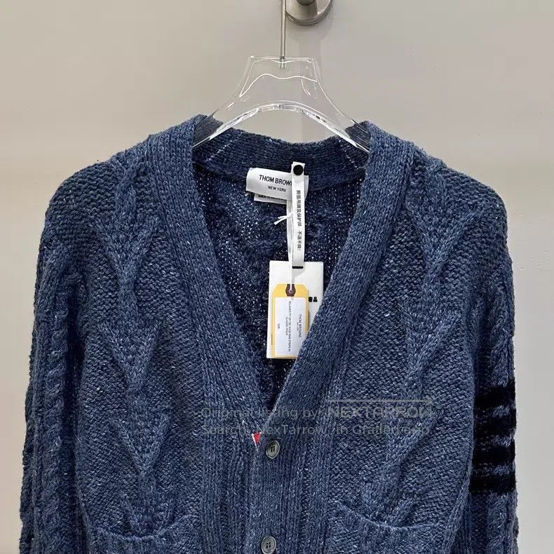 Thom Browne Thom Browne Classic Four Stripe Single-Breasted Wool Knit Size US S / EU 44-46 / 1 - 2 Thumbnail