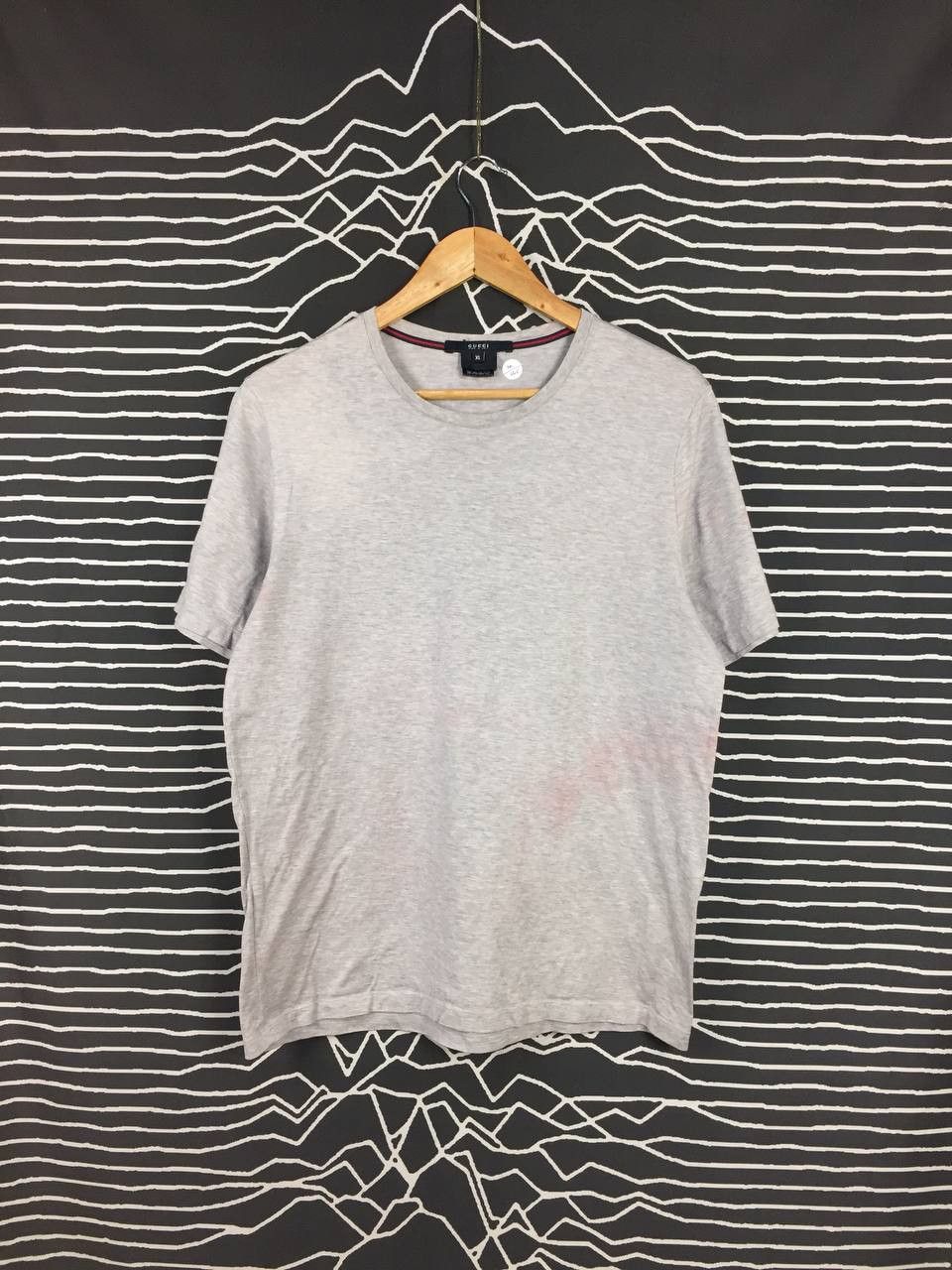 Gucci GUCCI Casual Plain Made In Italy Tee Size US XL / EU 56 / 4 - 1 Thumbnail