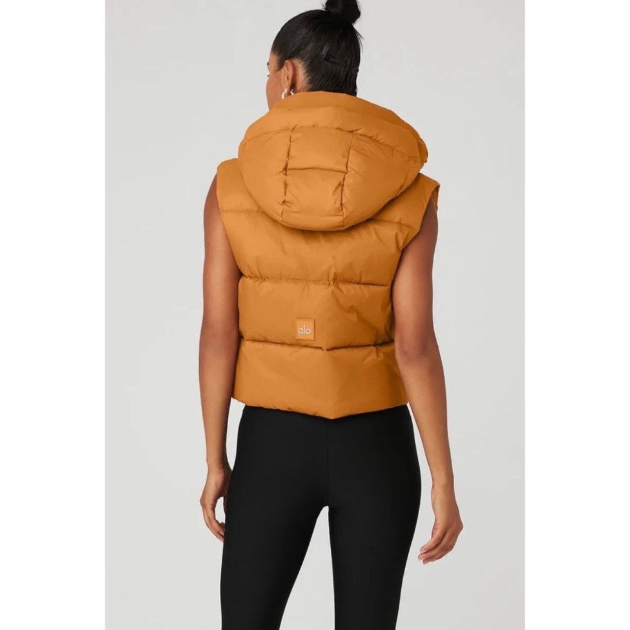 Alo Alo Yoga Gold Rush Puffer Vest Toffee Size S Size S / US 4 / IT 40 - 2 Thumbnail
