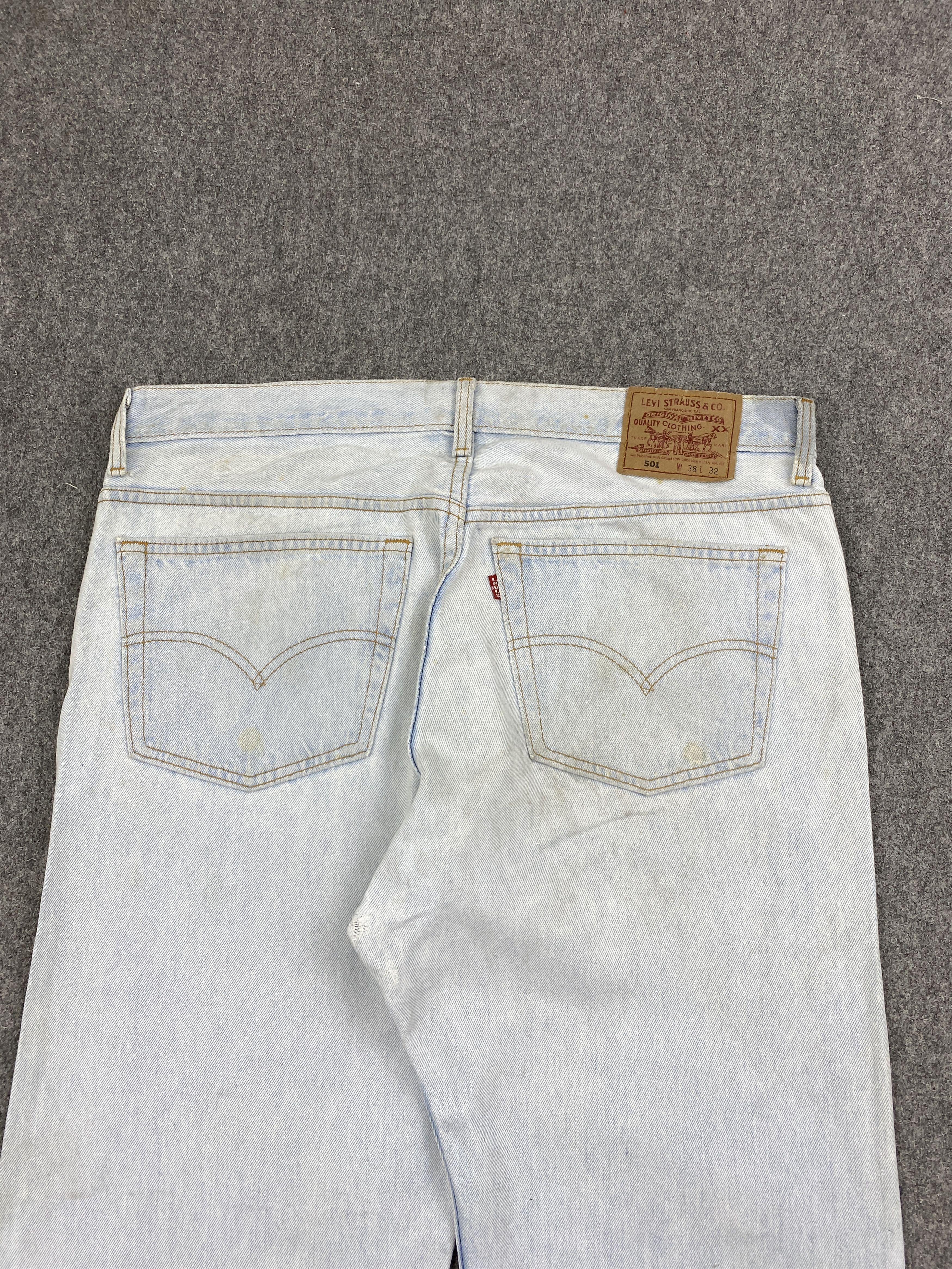 Levi's 90s Vintage Levi's 501 Light Washed Jeans DP2802 Size US 38 / EU 54 - 4 Thumbnail