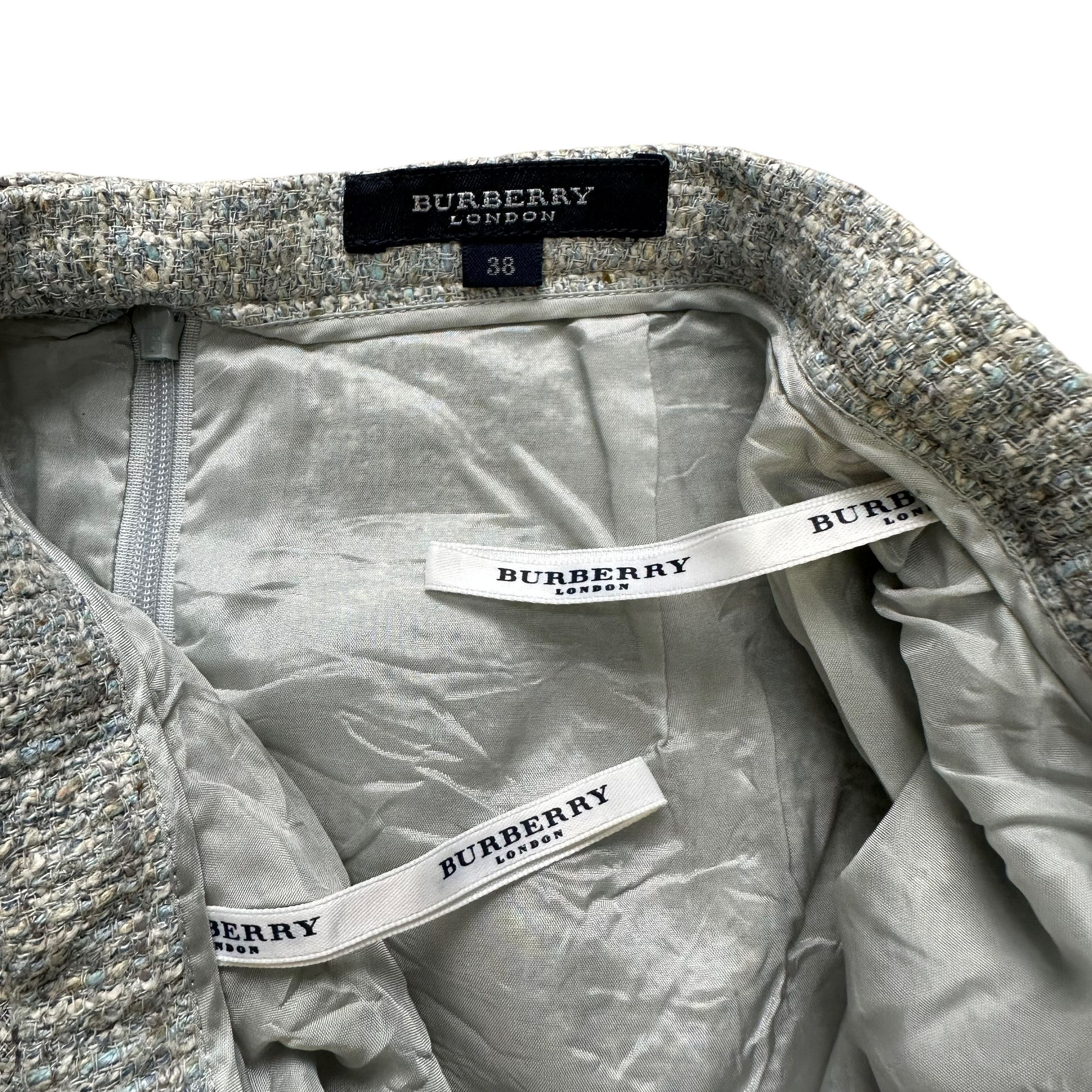 Burberry Burberry London Tweed Mini Skirt #A5-0117 Size 25" / US 0 / IT 36 - 4 Thumbnail