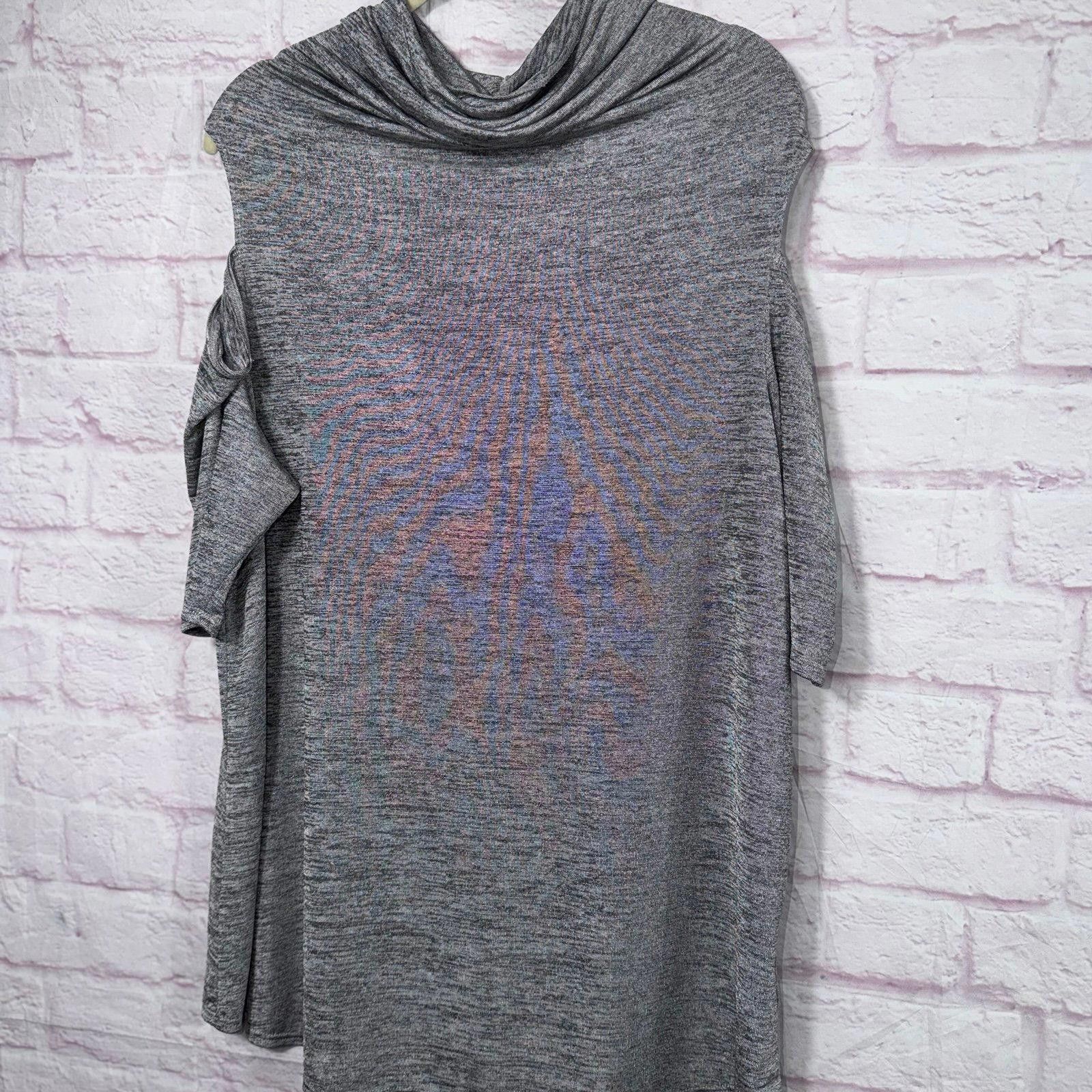 Cartoon Network Cato Women's Size 18/20 Cold Shoulder Knit Top Size XXL / US 16-18 / IT 52-54 - 1 Thumbnail