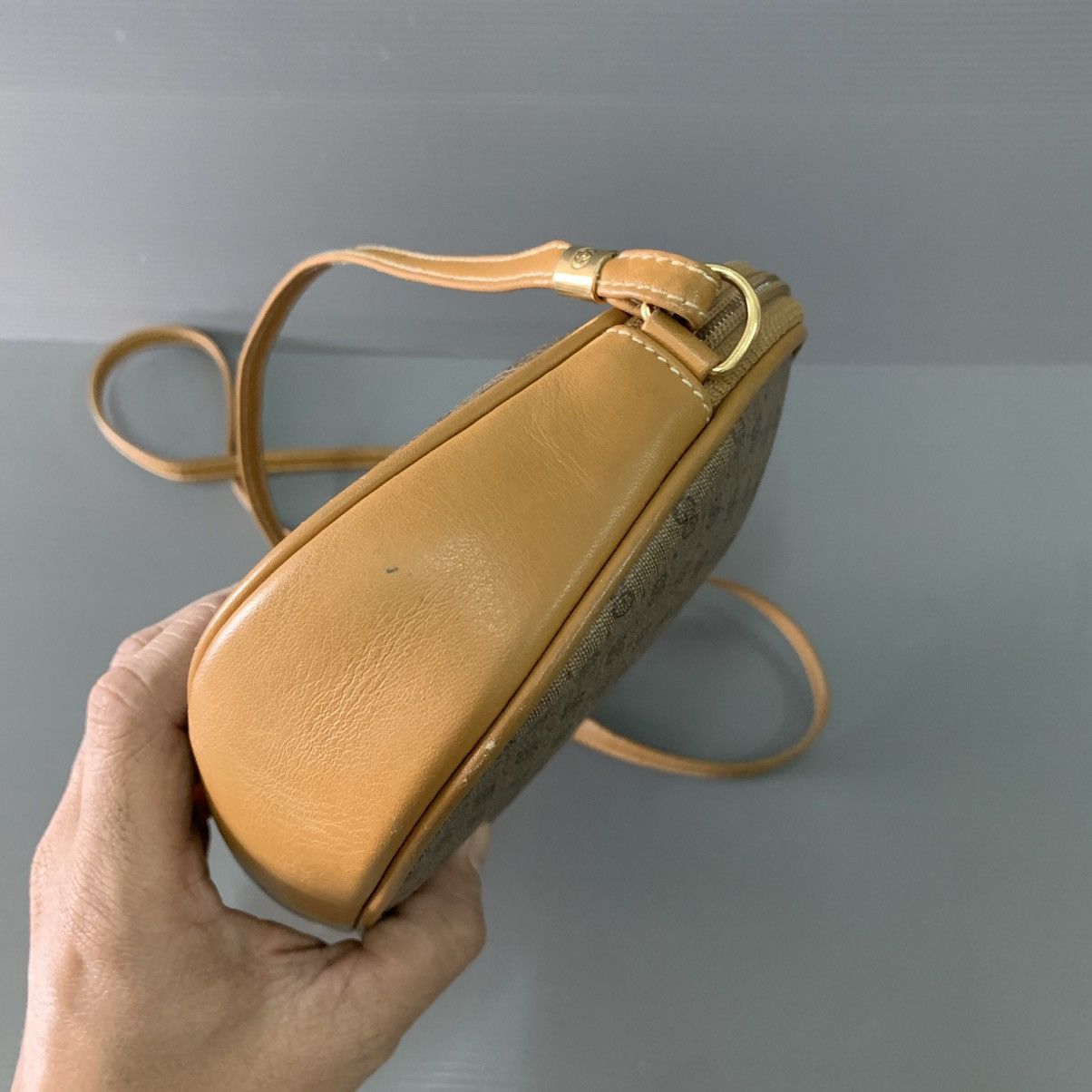 Gucci Gucci Monogram Vintage Sling Bag Size ONE SIZE - 7 Thumbnail