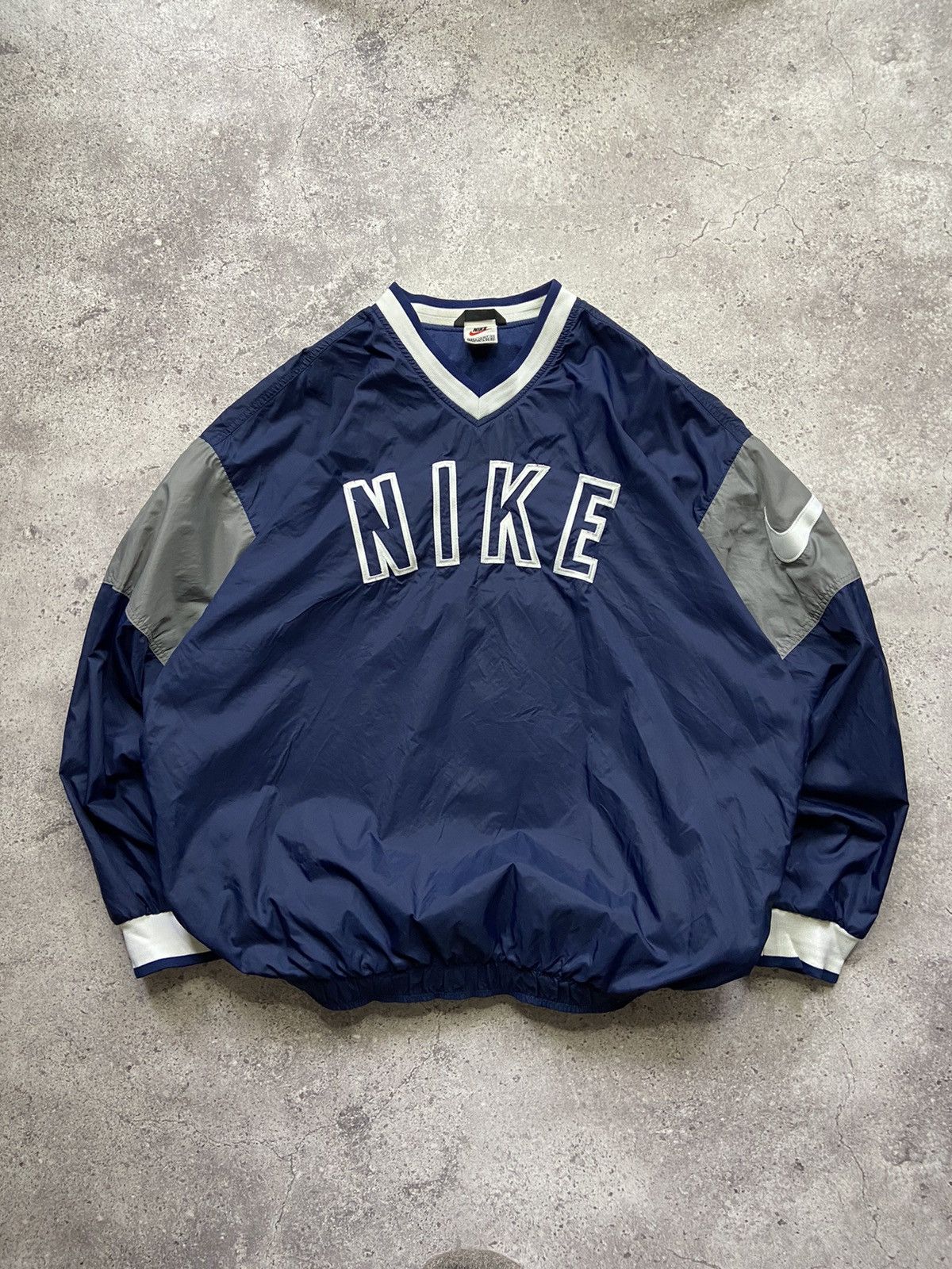 Nike Vintage y2k Nike Nylon Sweatshirt 90s Big Logo Size US L / EU 52-54 / 3 - 1 Thumbnail