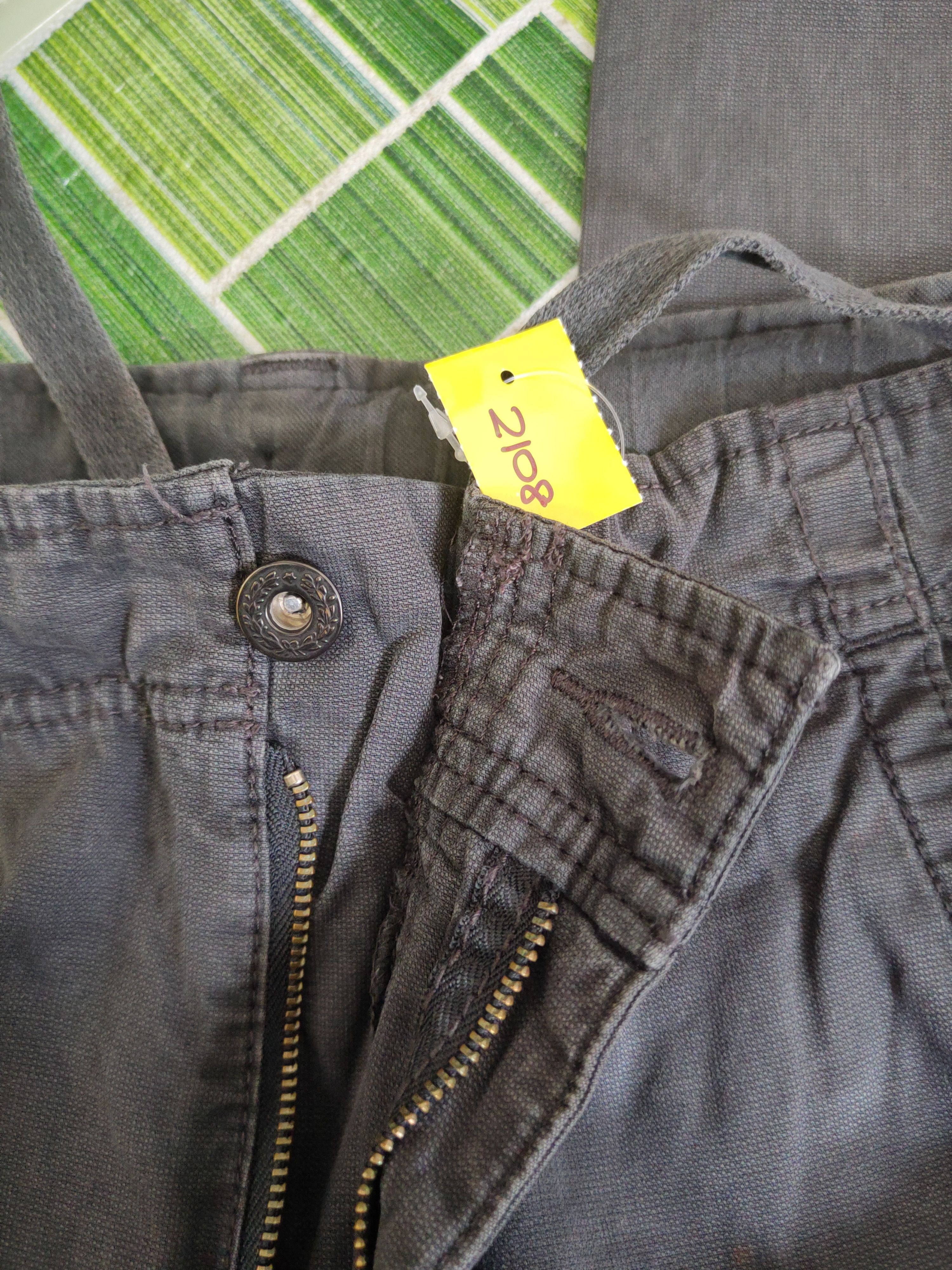 Japanese Brand DL Uniqlo Dark Gray Multipocket Cargo Pants #2108 Size US 30 / EU 46 - 14 Thumbnail