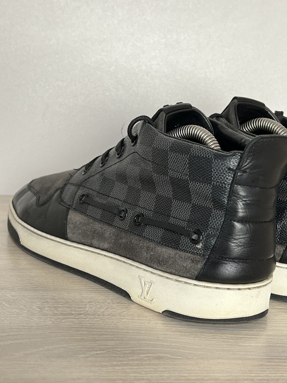 Louis Vuitton Louis Vuitton Damier Graphite Leather Mid-Top Sneaker Size US 10 / EU 43 - 9 Thumbnail