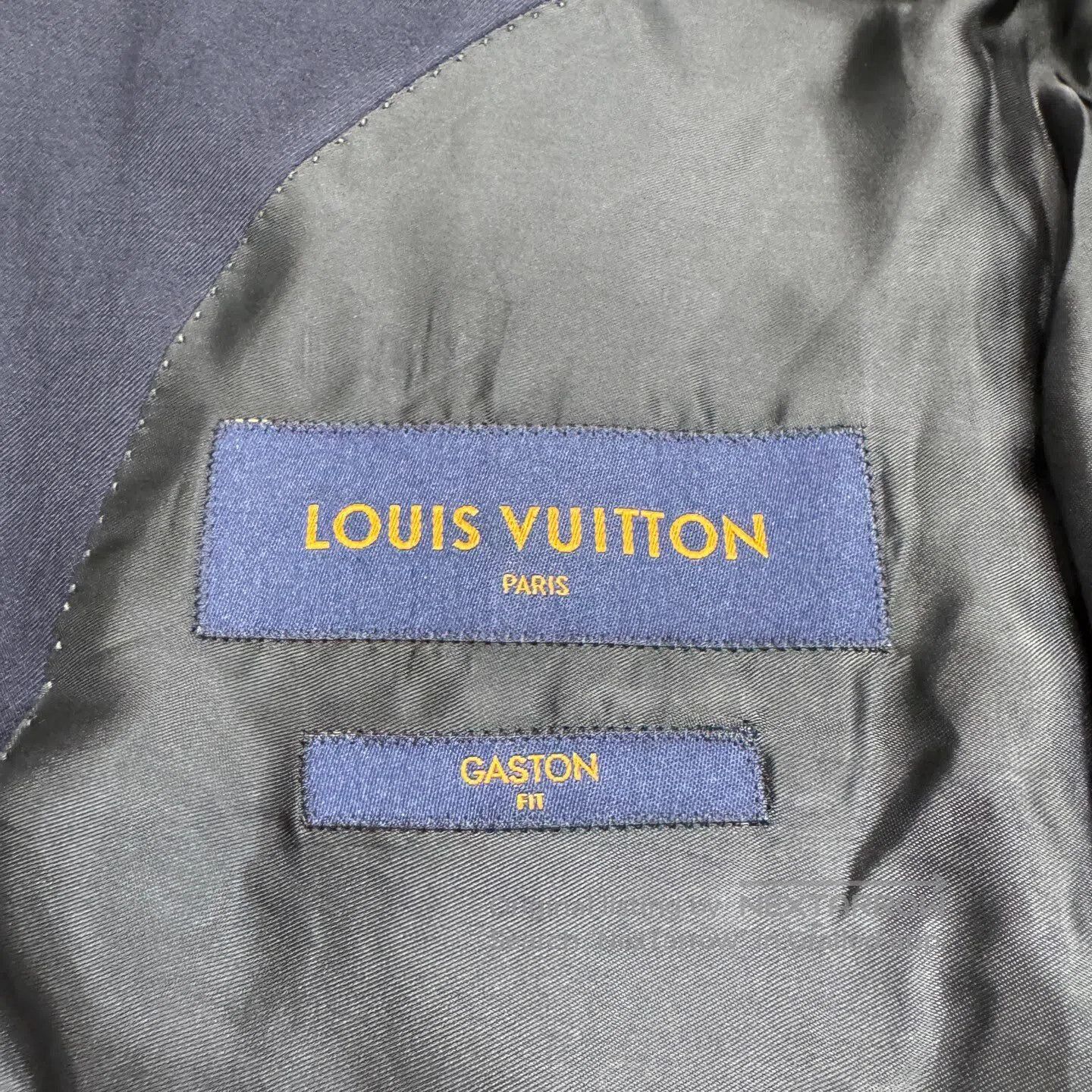 Louis Vuitton Louis Vuitton Goat hair suit jacket| Size 50R - 3 Thumbnail