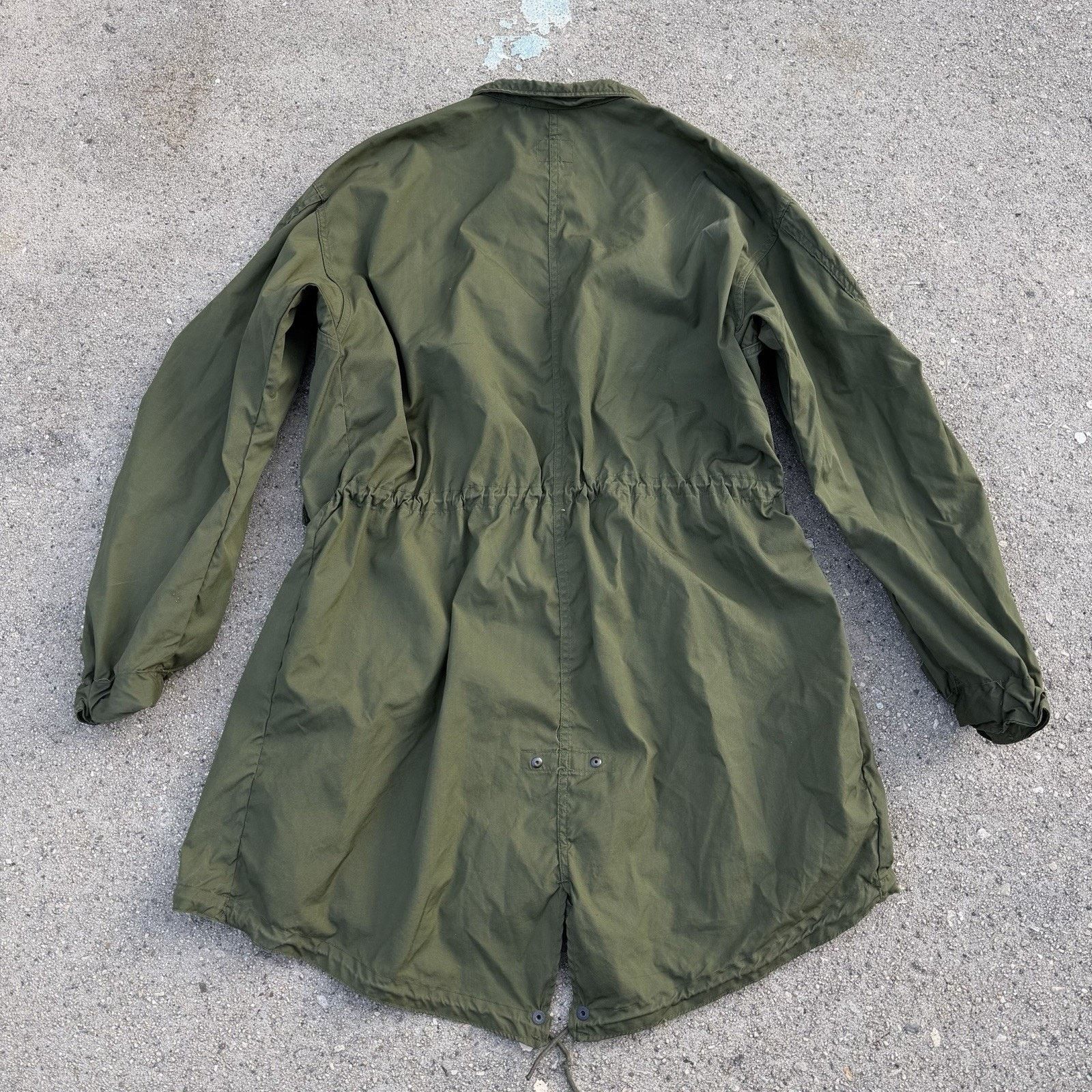 Vintage Vintage 70s M-65 U.S. Military Cold Weather Fishtail Parka Size US M / EU 48-50 / 2 - 4 Thumbnail