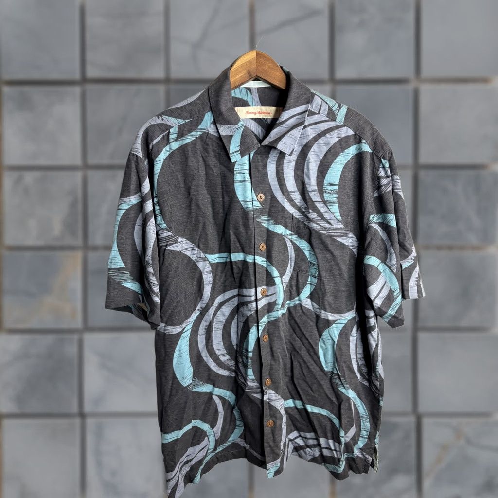 Tommy Bahama Tommy Bahama Shirt Mens M Gray Camp Button Front Hawaiian Abstract Size US M / EU 48-50 / 2 - 1 Thumbnail