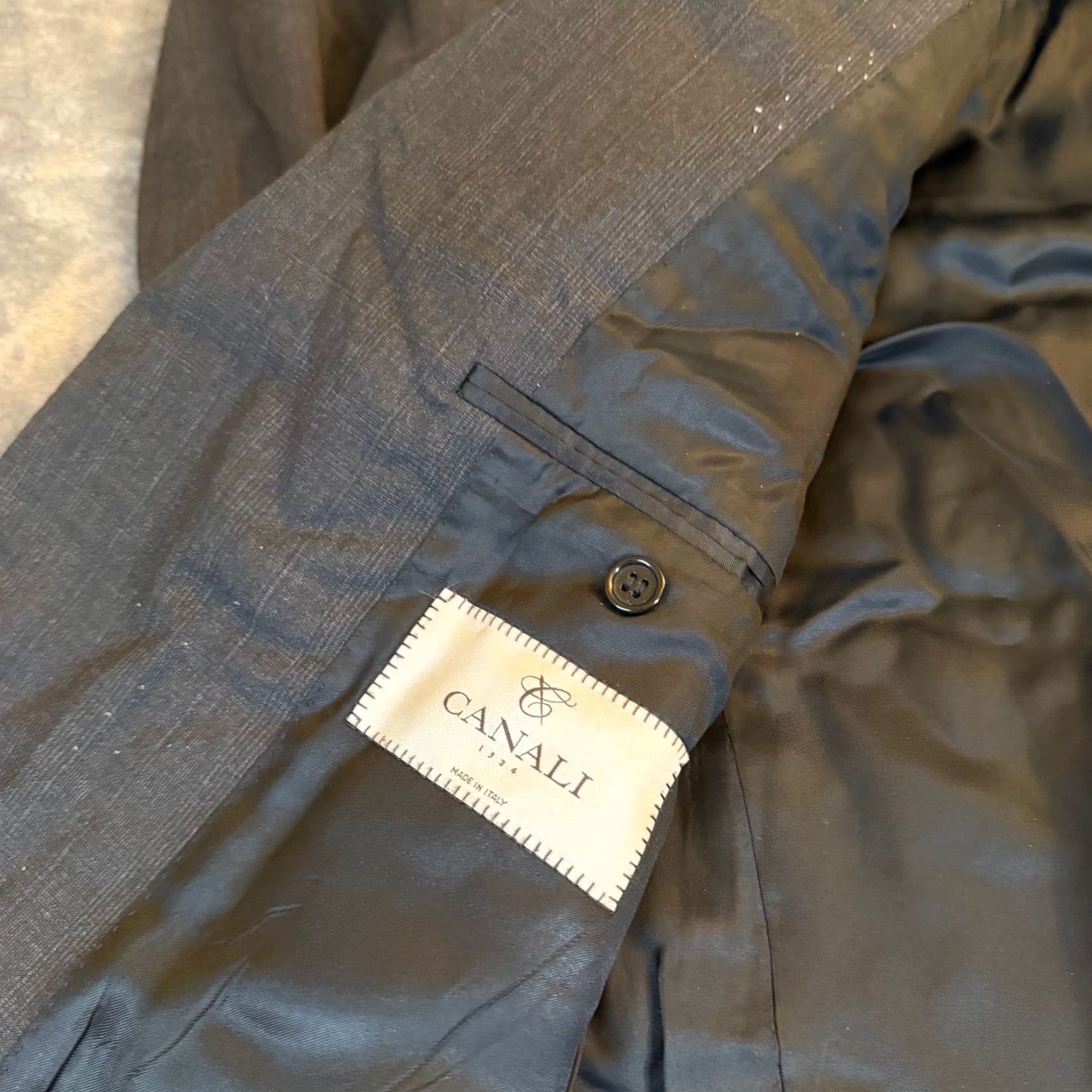 Canali VINTAGE Canali Charcoal Gray Pinstripe Suit Jacket Blazer NOTCH Not applicable? Size 46R - 5 Thumbnail