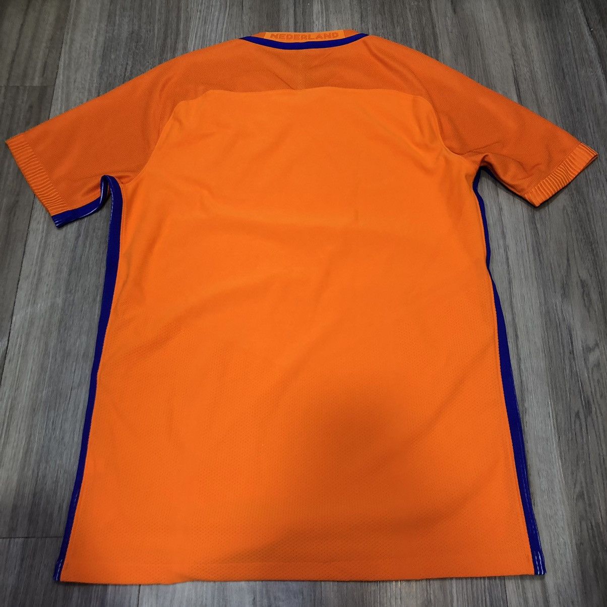Nike Holland 16/17 player issue home shirt Size US M / EU 48-50 / 2 - 2 Thumbnail