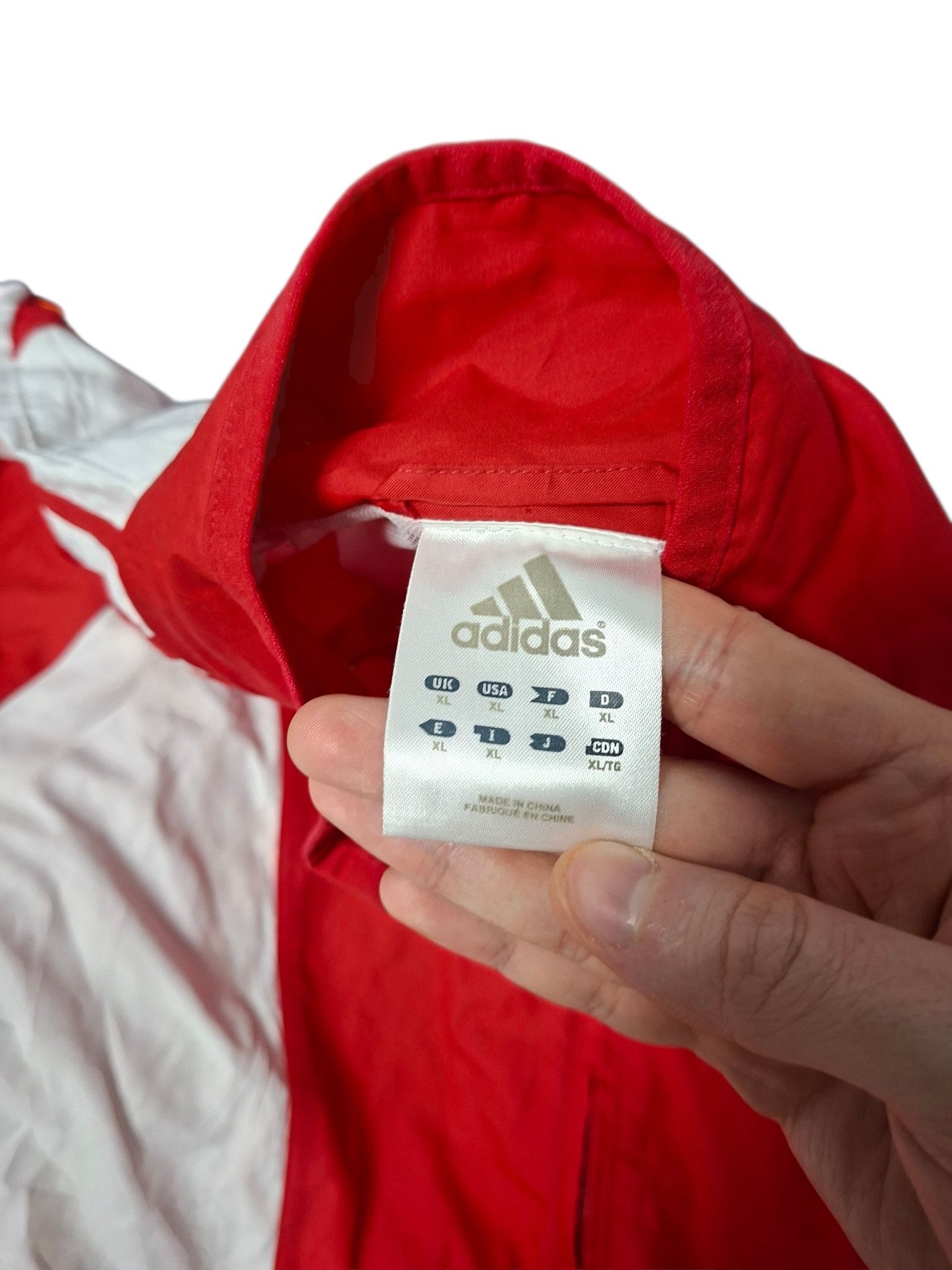 Adidas ADIDAS VINTAGE 2005 NYLON TRACK JACKET Size US XL / EU 56 / 4 - 4 Thumbnail