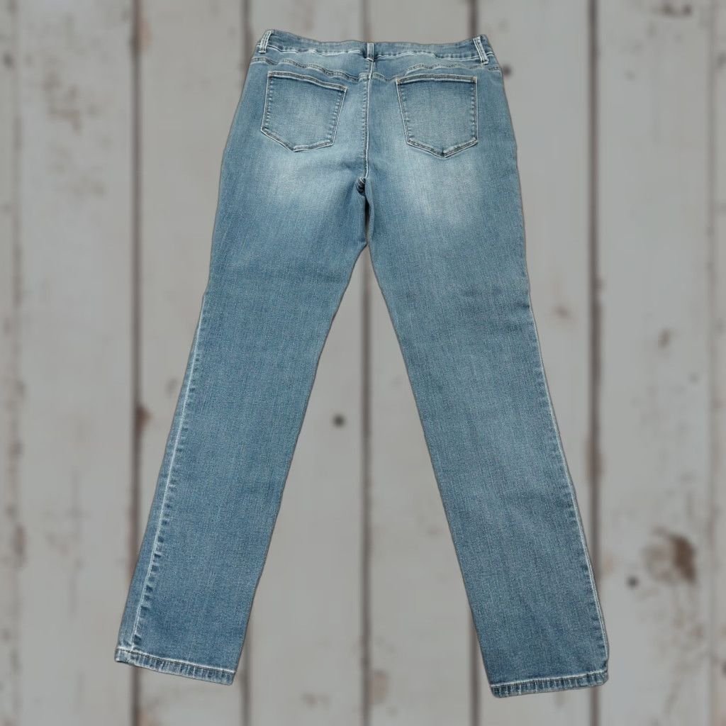 Vintage Chico's The Platinum Jegging Jeans Women’s Size 1 Blue Distressed 30X29 Stretch Regular Denim Medium Wash 5-Pocket Womens Jeans Size 25" / US 0 / IT 36 - 1 Thumbnail
