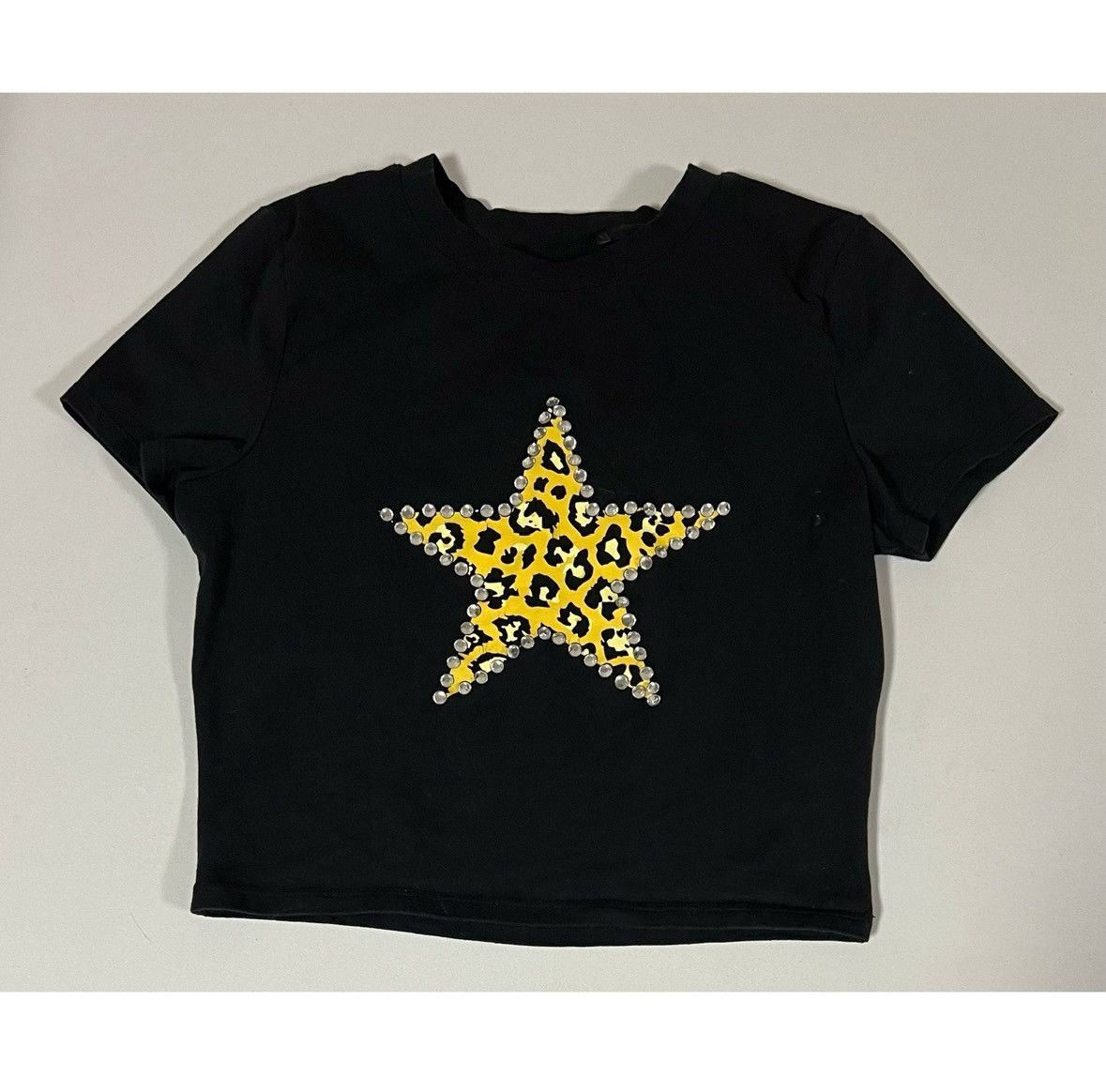 Japanese Brand Black Leopard Cheetah Print Star Shirt Crop Top Tee Size S⭐️✨ Size S / US 4 / IT 40 - 1 Thumbnail