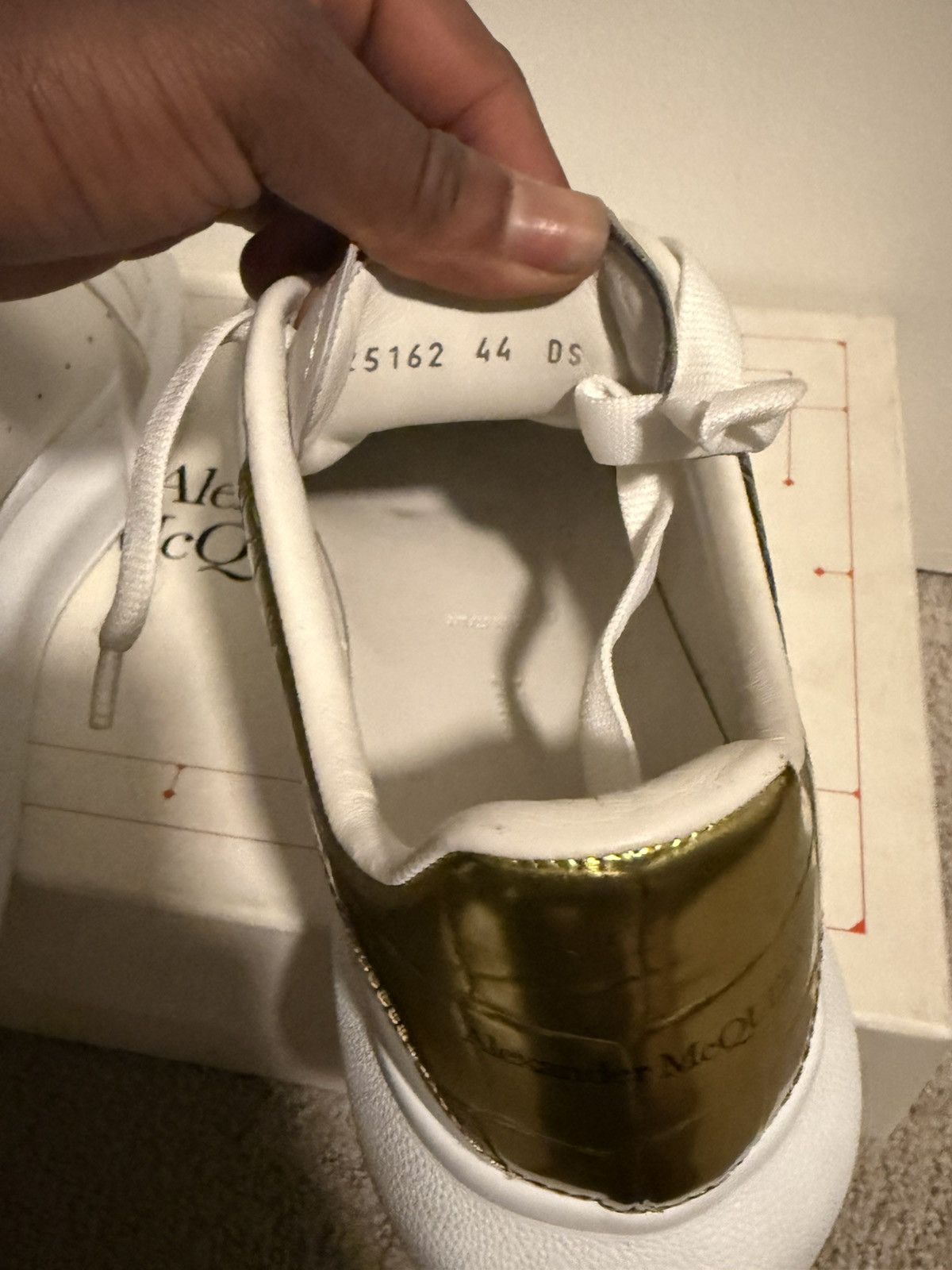 Alexander McQueen White and gold Alexander McQueens Size US 11 / EU 44 - 3 Thumbnail
