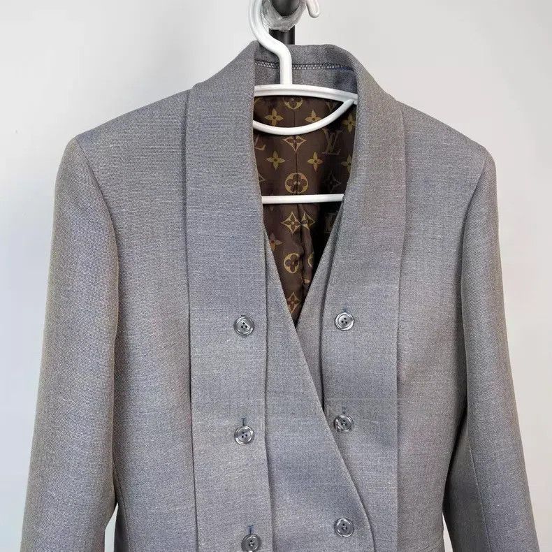 Louis Vuitton Louis Vuitton Dust-blue double-breasted wool suit jacket Size XXS / US 00 / IT 34 - 3 Thumbnail