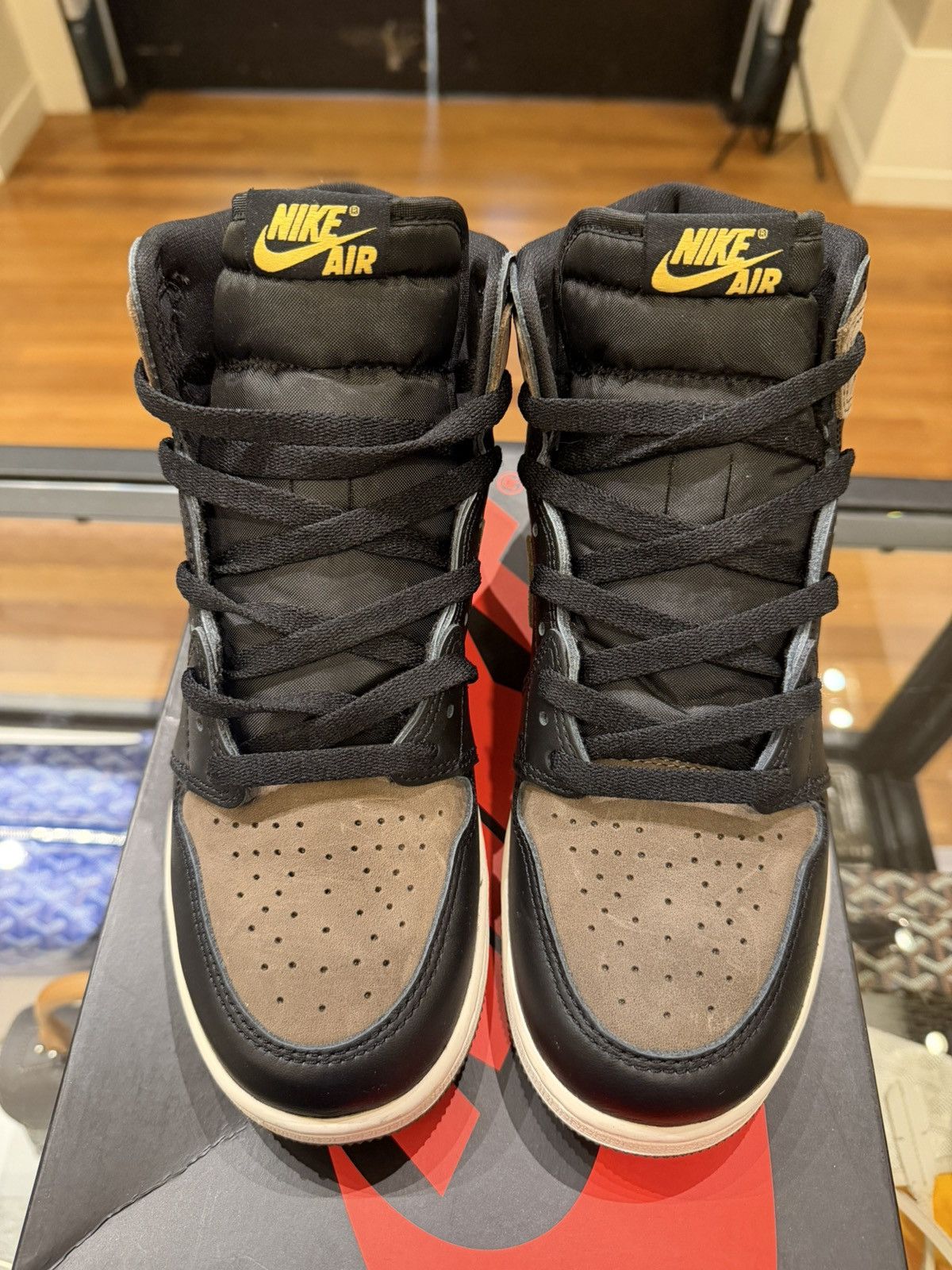 Jordan Brand Jordan 1 Retro High ‘Palomino’ GS Size US 7 / EU 40 - 4 Thumbnail