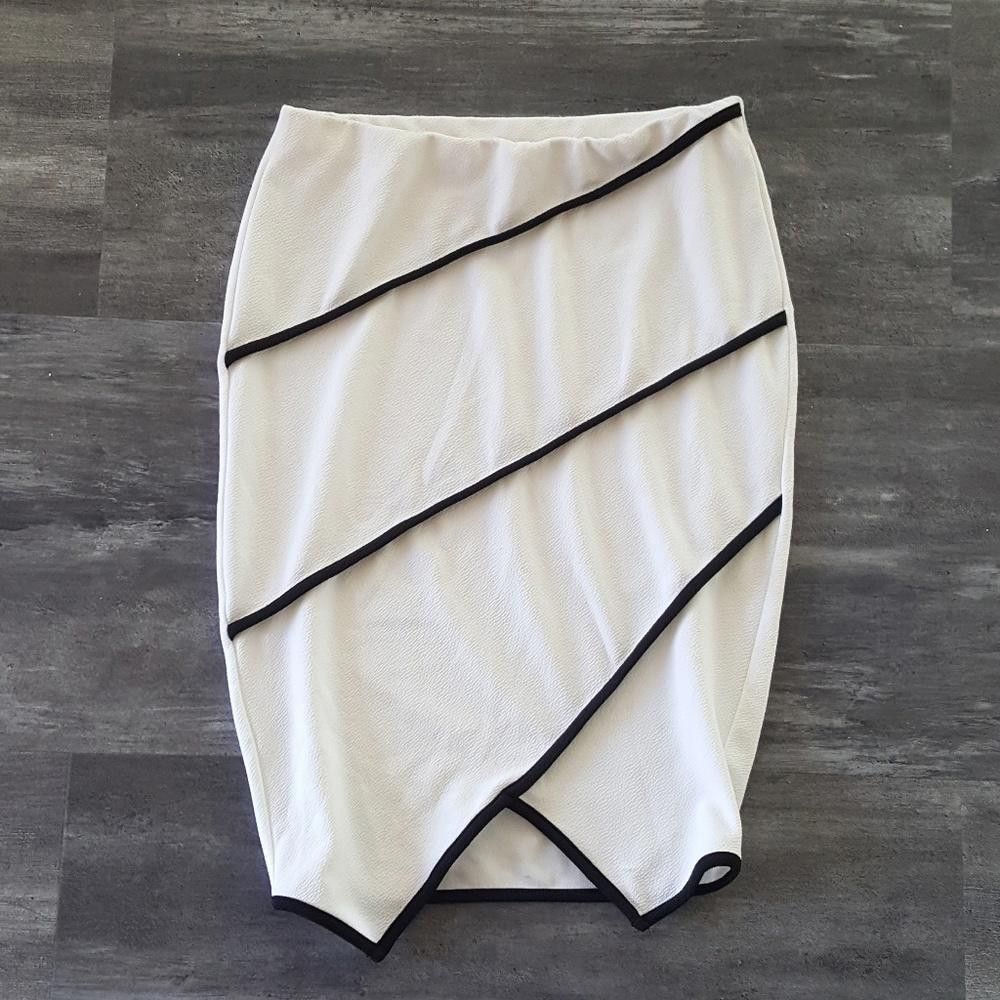 Designer White Black Trim Asymmetrical Midi Size 32" / US 10 / IT 46 - 1 Thumbnail