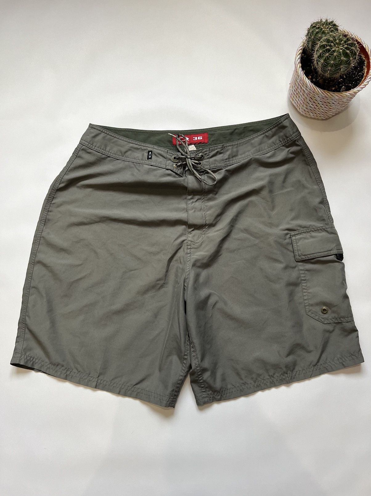 Oakley Oakley Grey Shorts Size US 36 / EU 52 - 1 Thumbnail