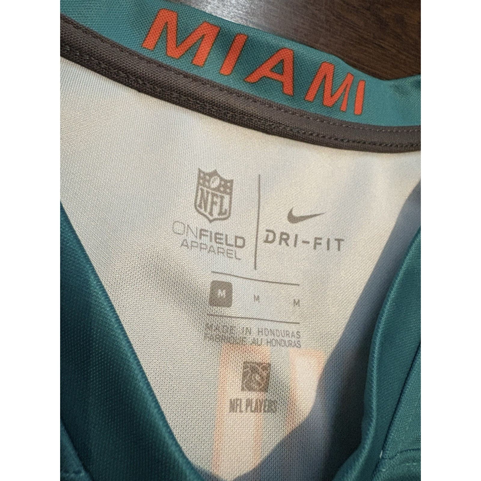 Nike NFL XL Men’s #10 Tyreek Hill Miami Dolphins Game Jersey