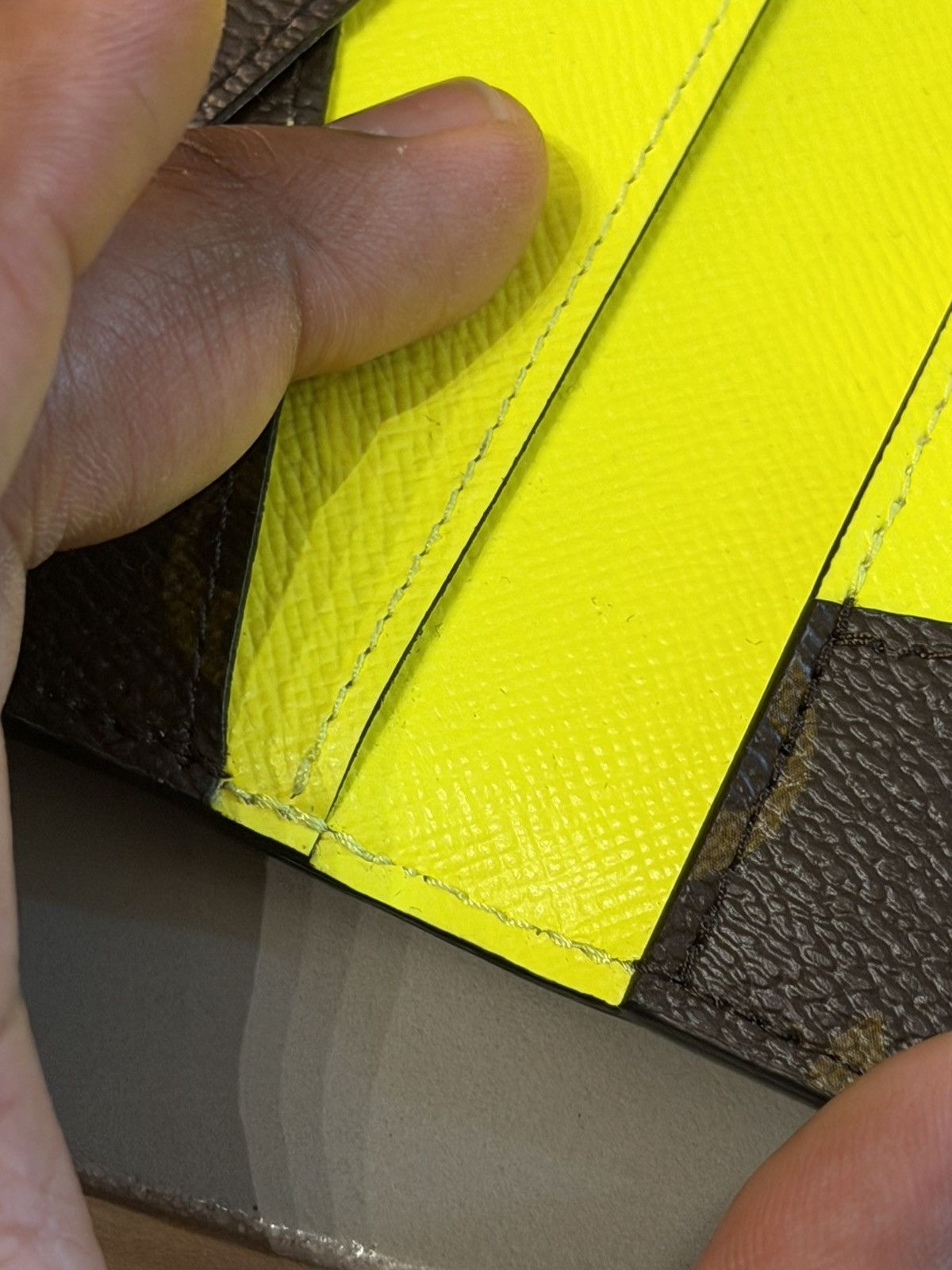 Louis Vuitton Louis Vuitton Pocket Organizer Black Neon Wallet Size ONE SIZE - 6 Thumbnail