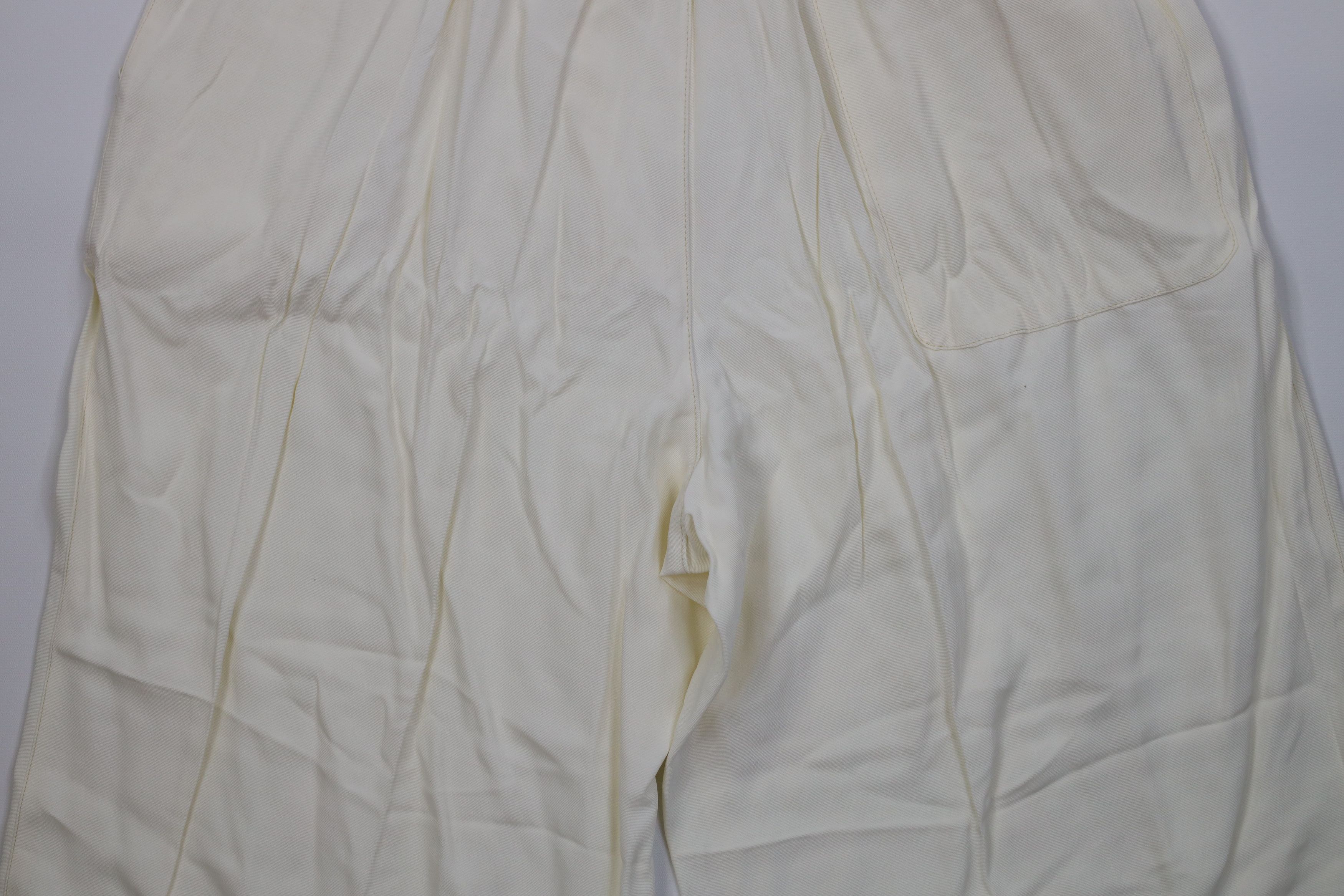Vintage Vintage 90s Streetwear Gabardine Knit Baggy Shorts Cream USA Size US 36 / EU 52 - 13 Thumbnail