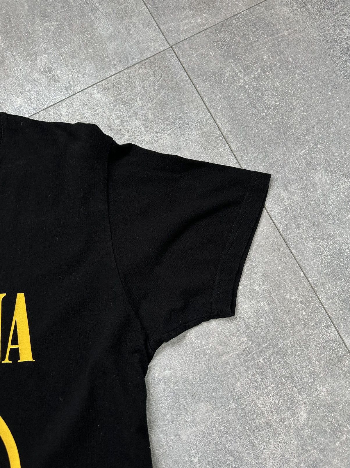 Band Tees Nirvana Vintage Overprint Logo Tee Size US M / EU 48-50 / 2 - 6 Thumbnail