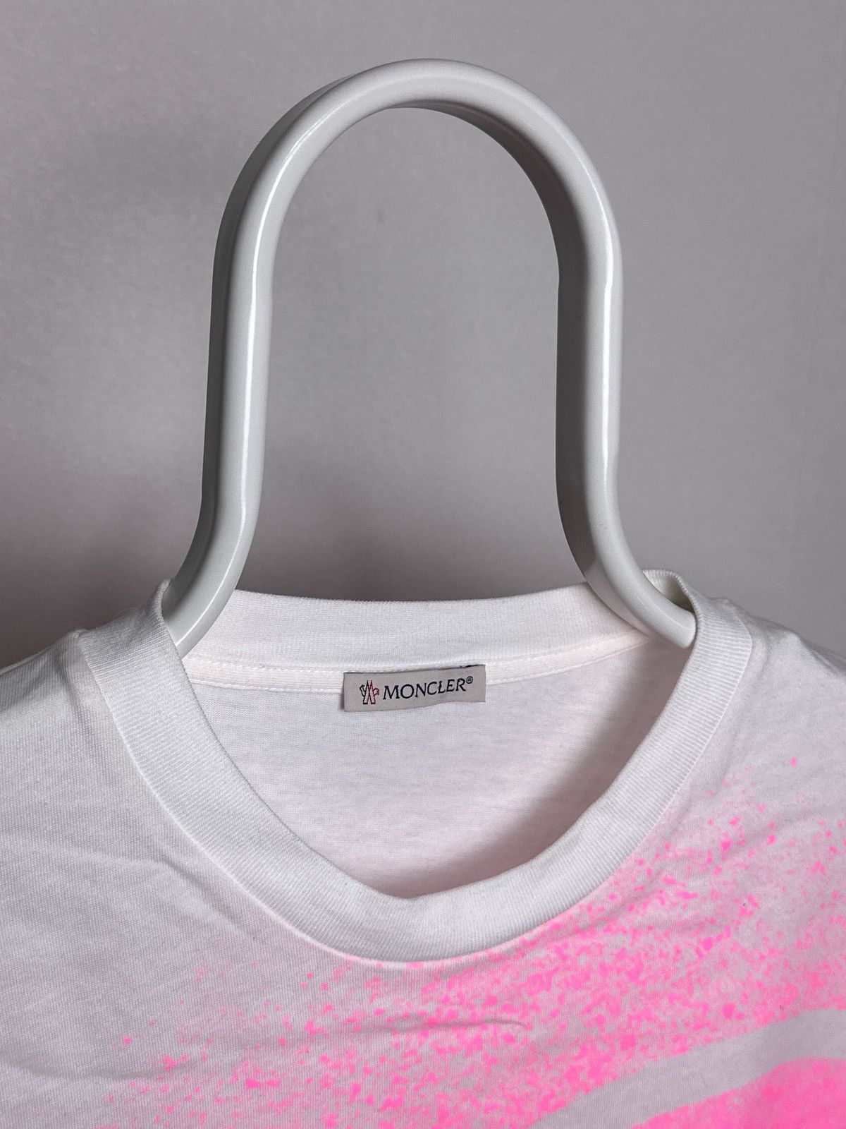 Moncler Moncler Logo Girocollo White & Pink Tshirt Size M / US 6-8 / IT 42-44 - 3 Thumbnail