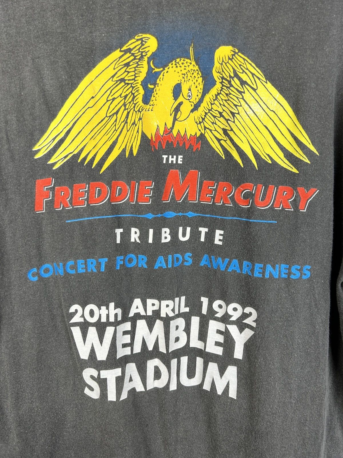Band Tees 90s Vintage The Freddie Mercury 1992 Tribute Aids Faded Tee Size US L / EU 52-54 / 3 - 8 Thumbnail