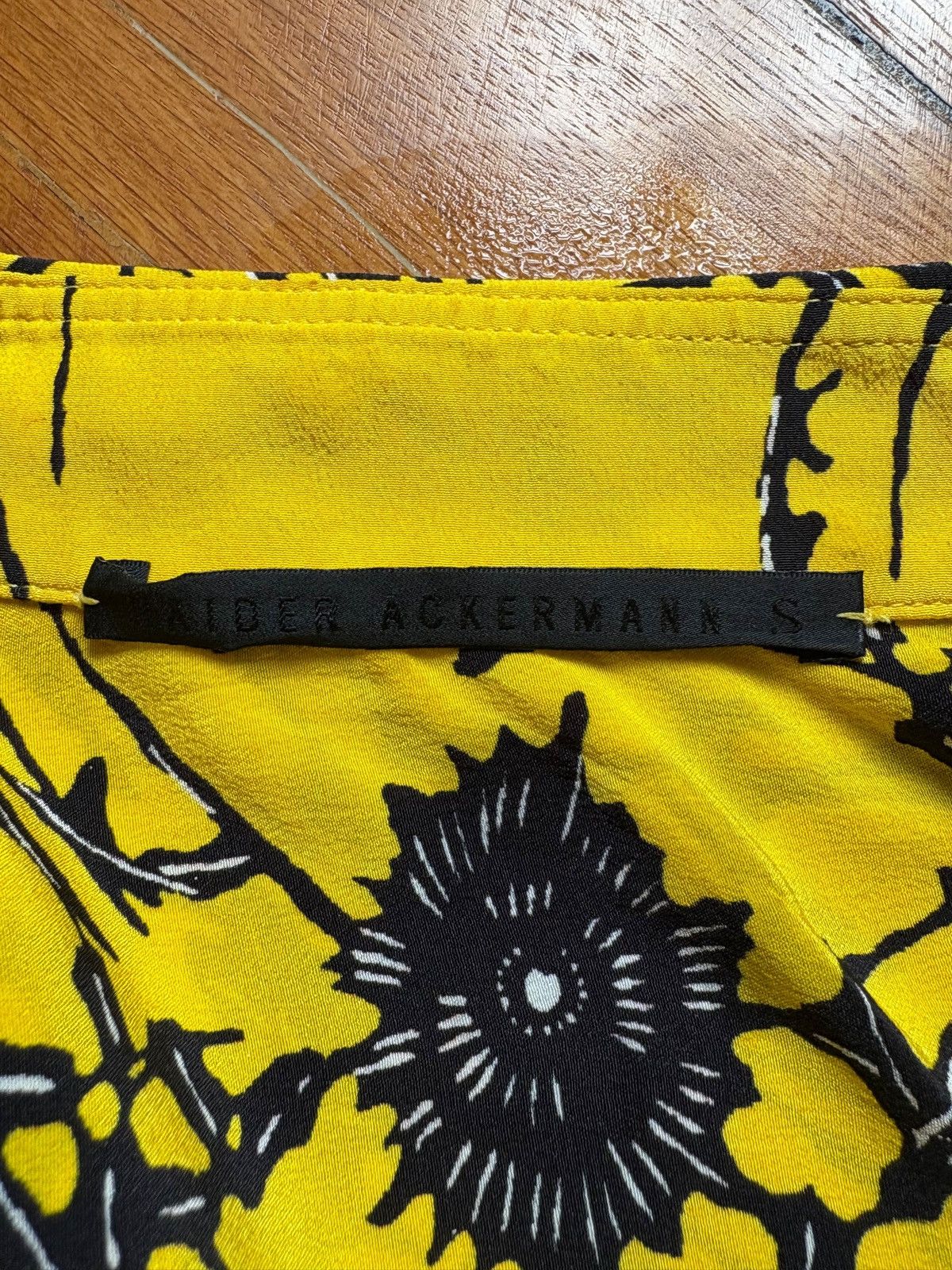 Haider Ackermann SS17 Yellow Silk Shirt Size US S / EU 44-46 / 1 - 3 Thumbnail