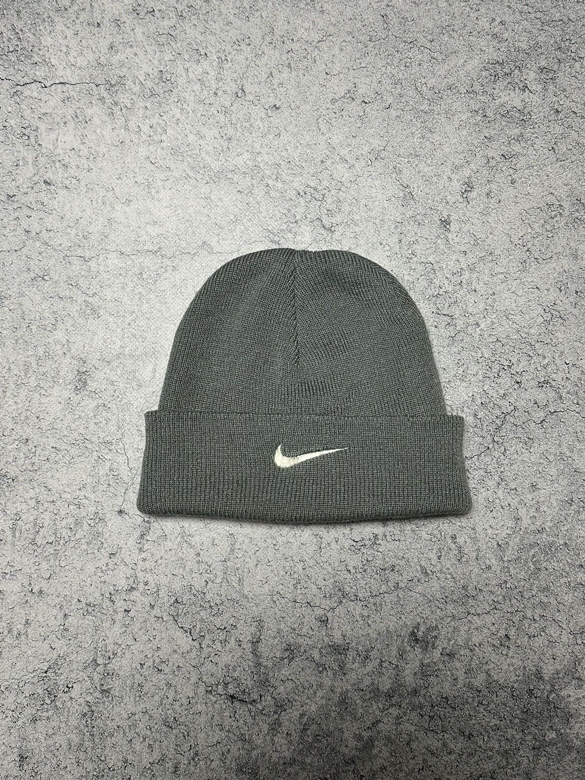 Nike Vintage Nike Beanie Hat Swoosh Logo Size ONE SIZE - 2 Thumbnail