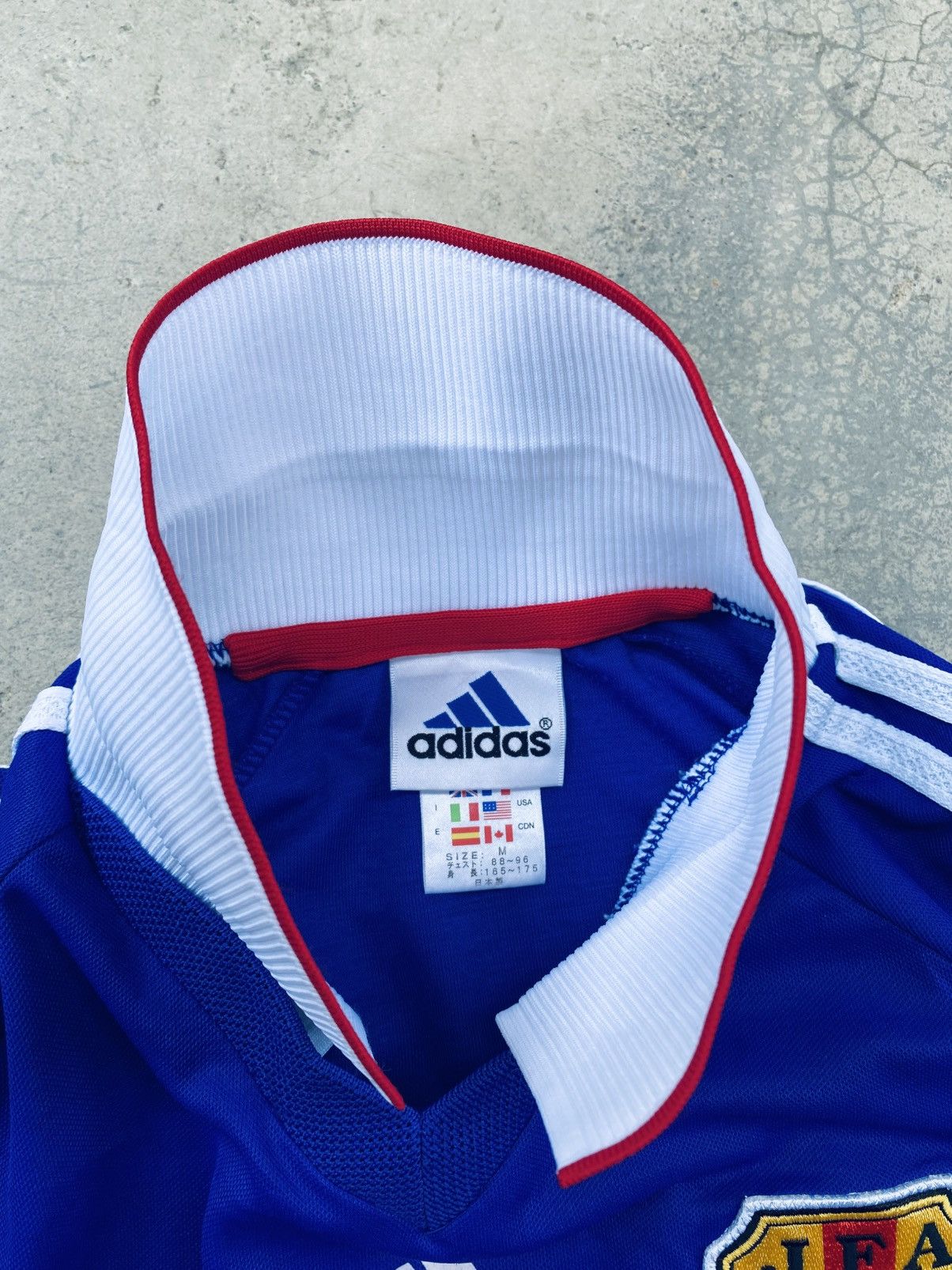 Adidas Vintage 1999-00 Adidas JFA Home Jersey Size US M / EU 48-50 / 2 - 18 Thumbnail