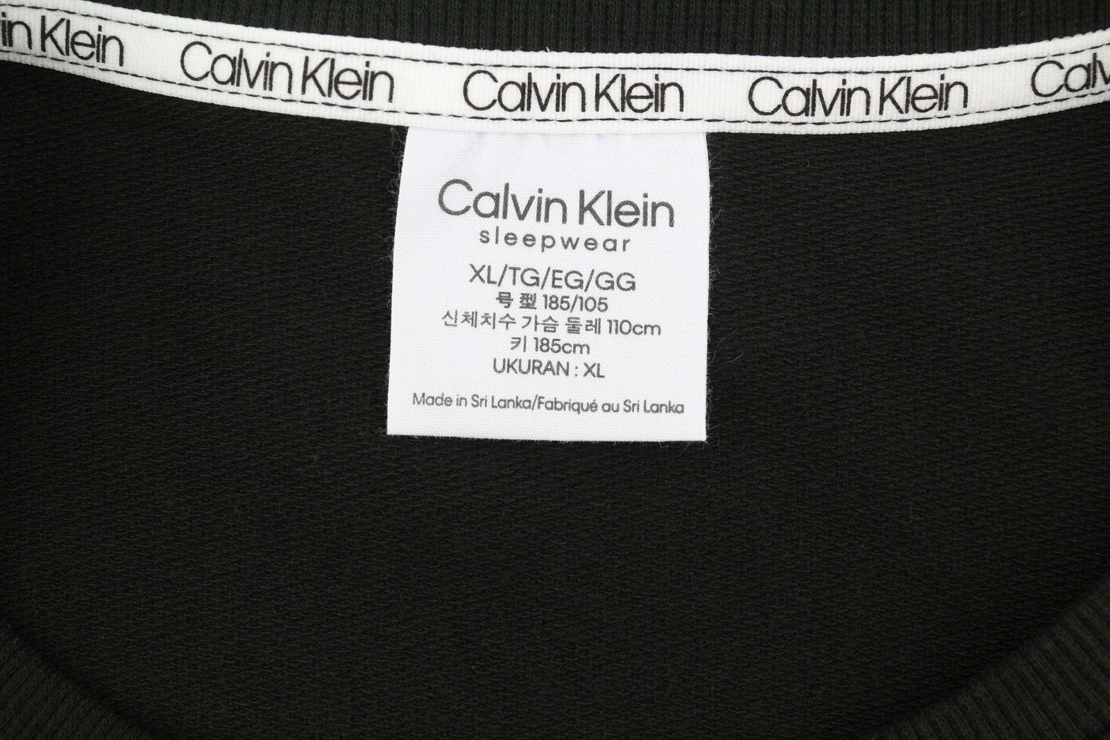 Calvin Klein XL Black Crew Logo Pullover 87674 Size US XL / EU 56 / 4 - 6 Thumbnail