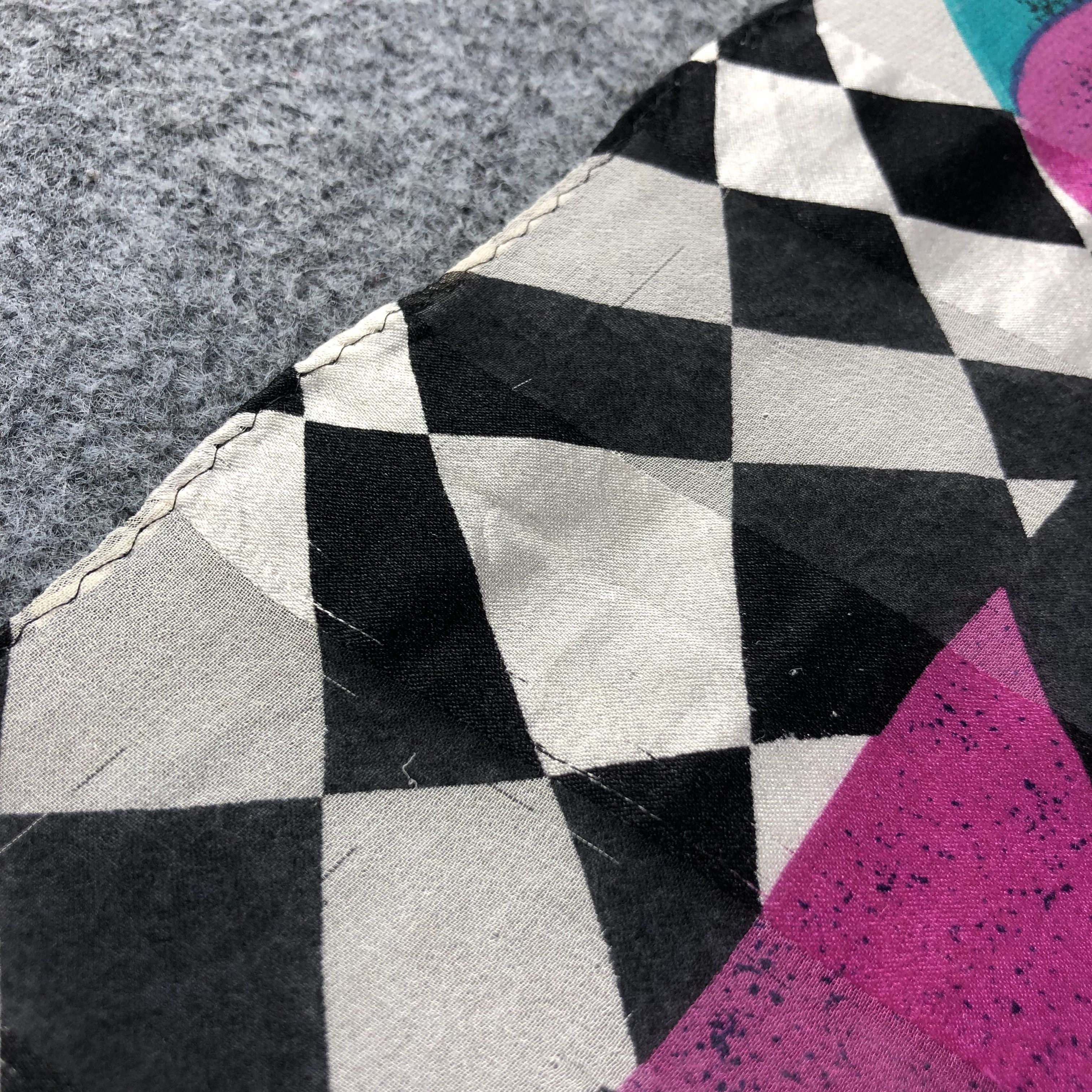 Japanese Brand Abstract Design Slit Thread Silk Scarf M749 Size ONE SIZE - 9 Thumbnail