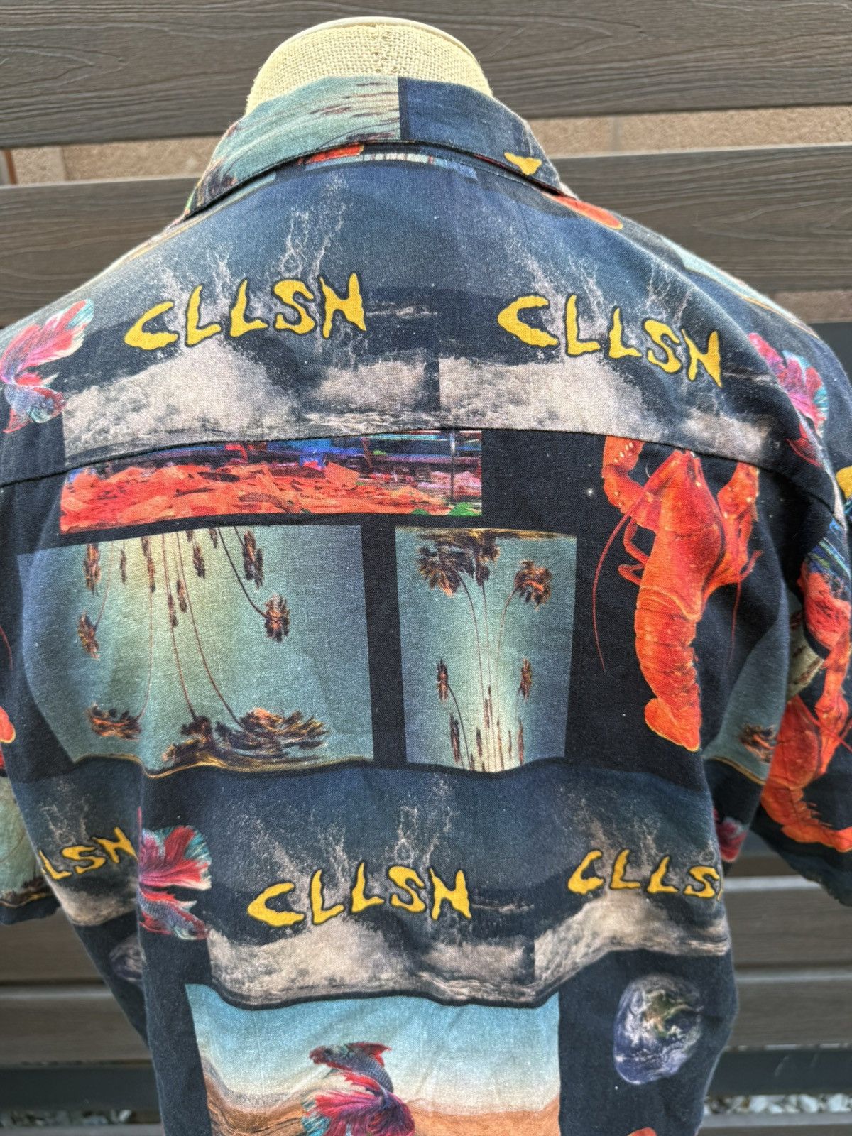 Other Retro Collusion Graphic Shirt – Size M Size US M / EU 48-50 / 2 - 6 Thumbnail
