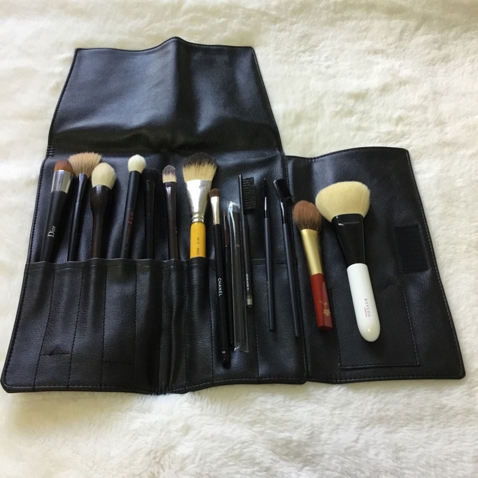 Other Black Leather Makeup Case Size ONE SIZE - 2 Thumbnail