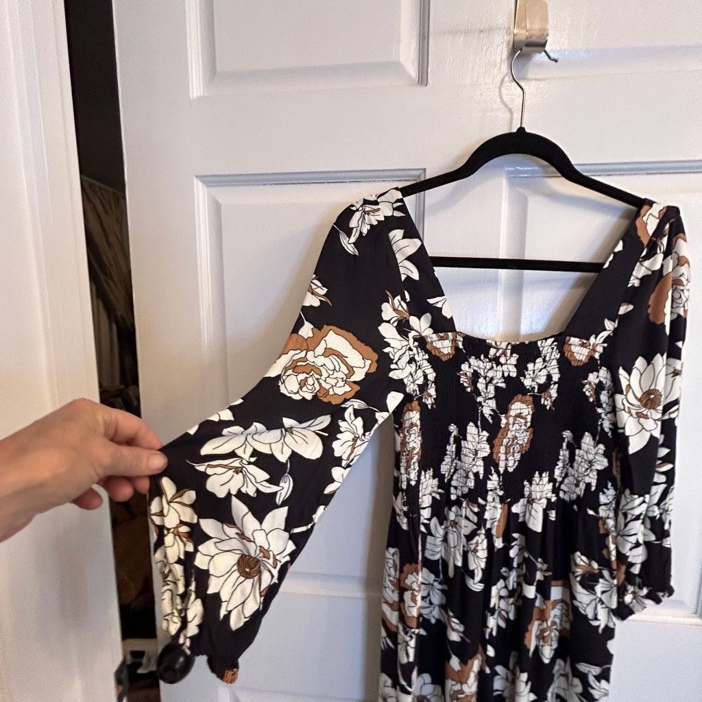 Saltwater Luxe Women's Saltwater Luxe Jumpsuit , Floral, S, Black Size S / US 4 / IT 40 - 5 Thumbnail